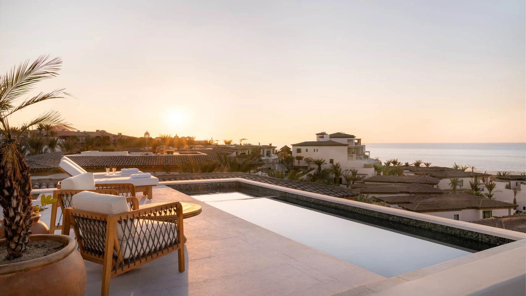Ocean-View Two-Bedroom Rooftop Villa rooftop privativo - piscina no terraco - lounge ao ar livre