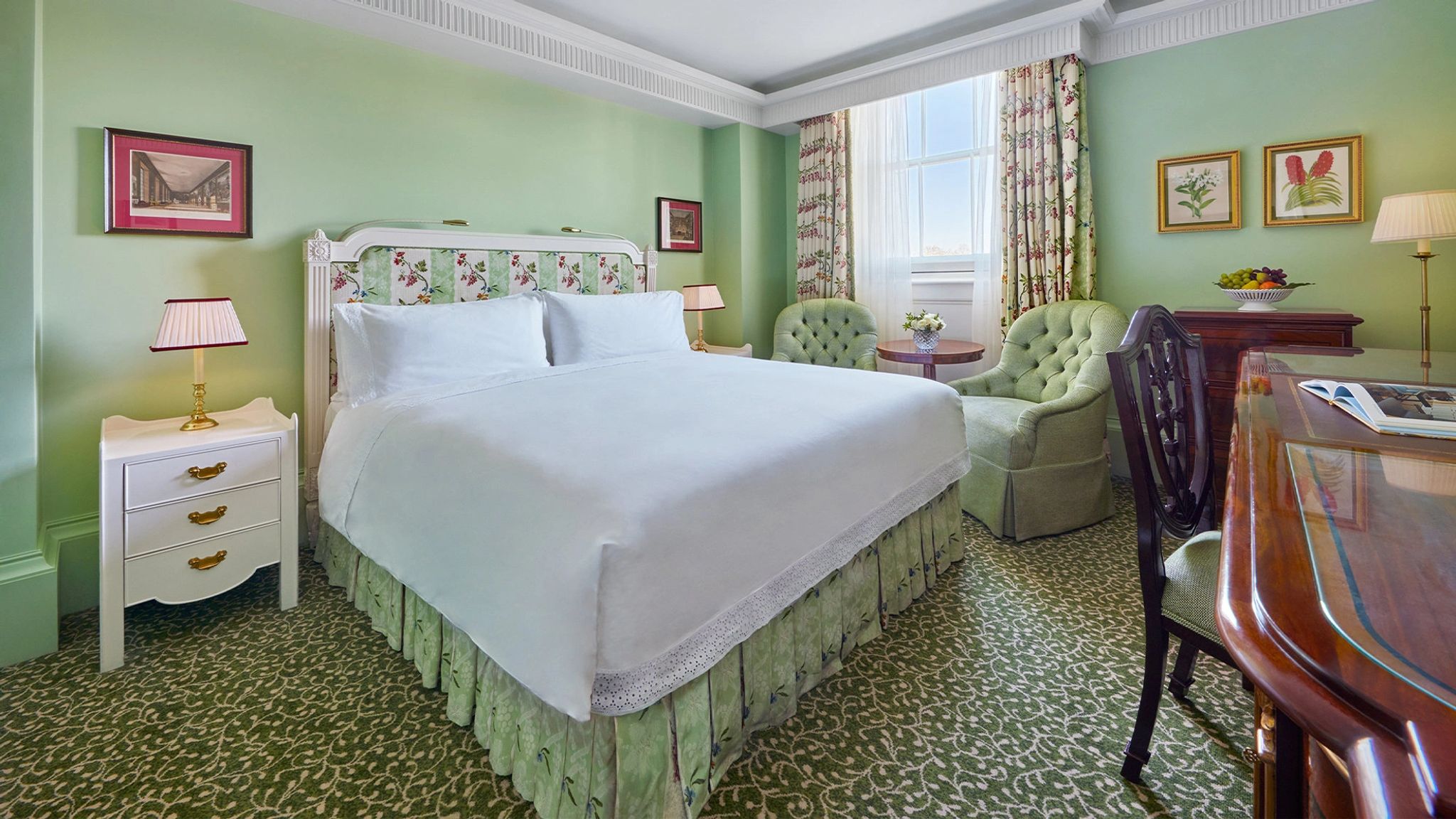 quarto vista parque - quarto de hotel - decoraçao classica