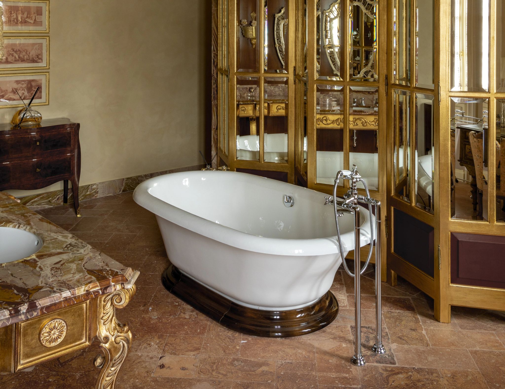 banheira de imersao – banheiro com banheira