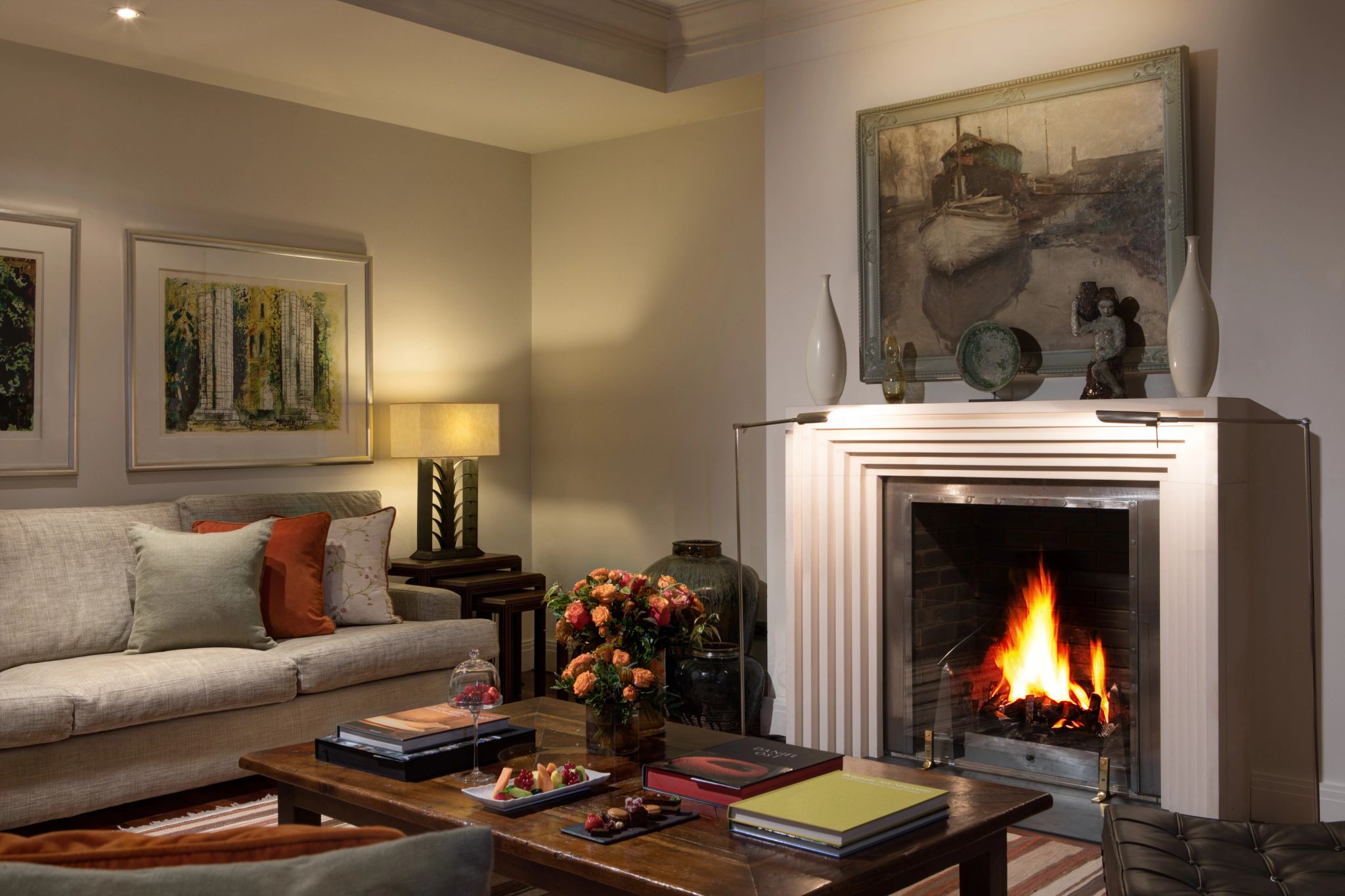 suite com lareira – sala de estar – sala com lareia - suite com sala - sala de luxo