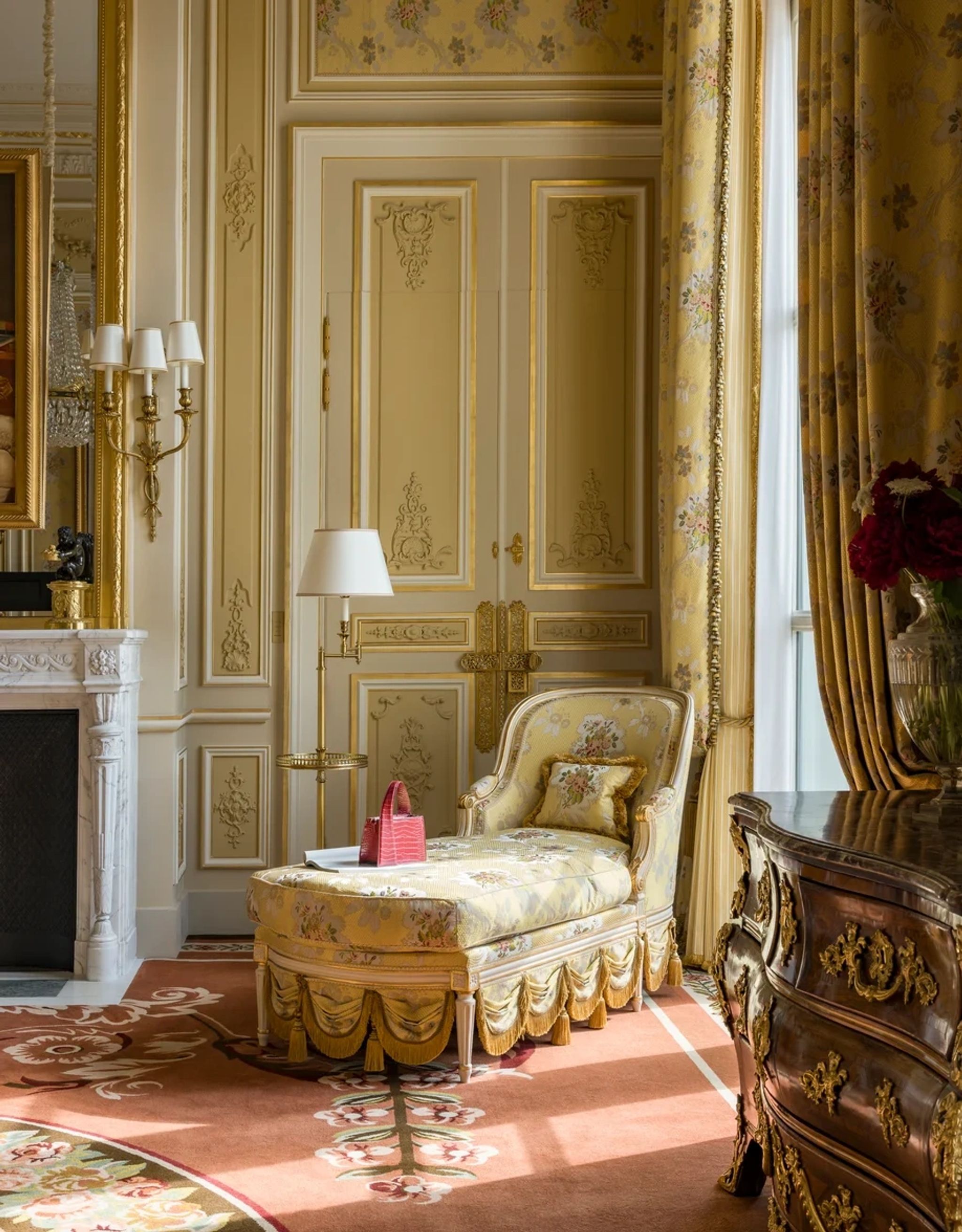design aristocratico paris - experiencia exclusiva ritz - suite premium paris