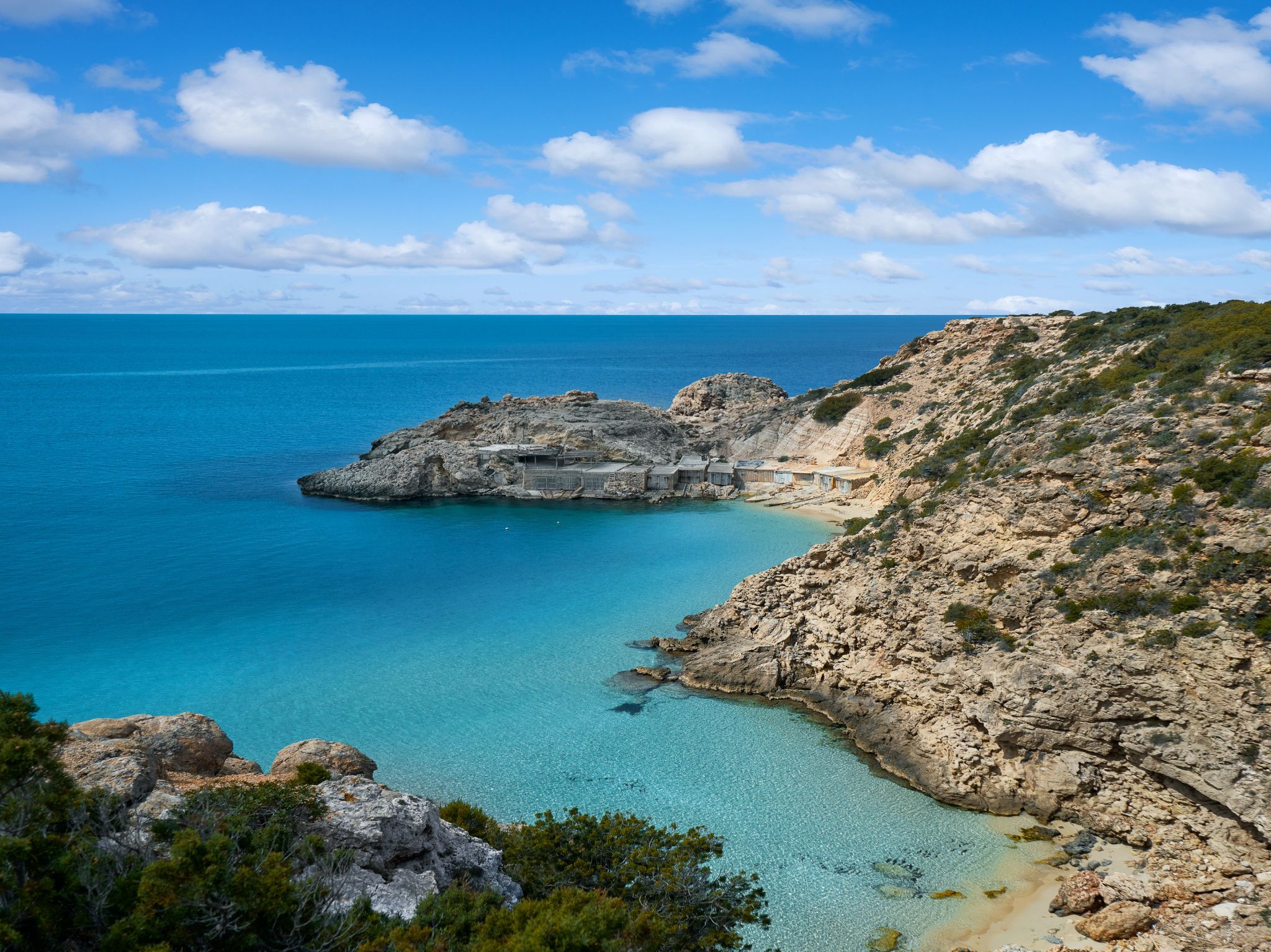 Praias e Calas mar cristalino e natureza intocada proximo a hotel de luxo