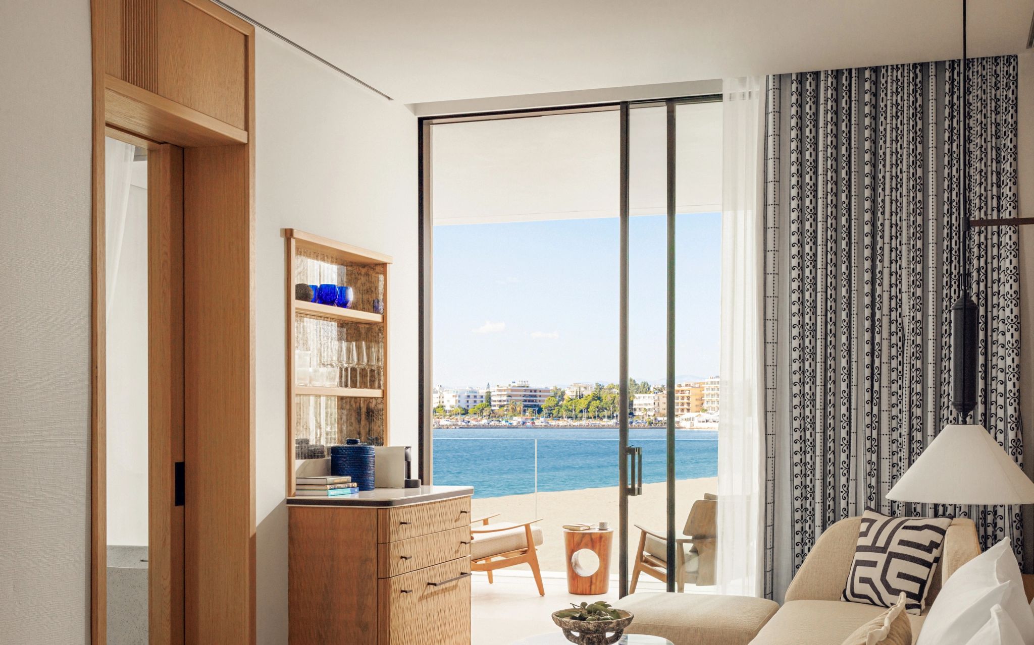 Aesthesis Sea View Double Queen cama queen – quarto de hotel – decoracao clean