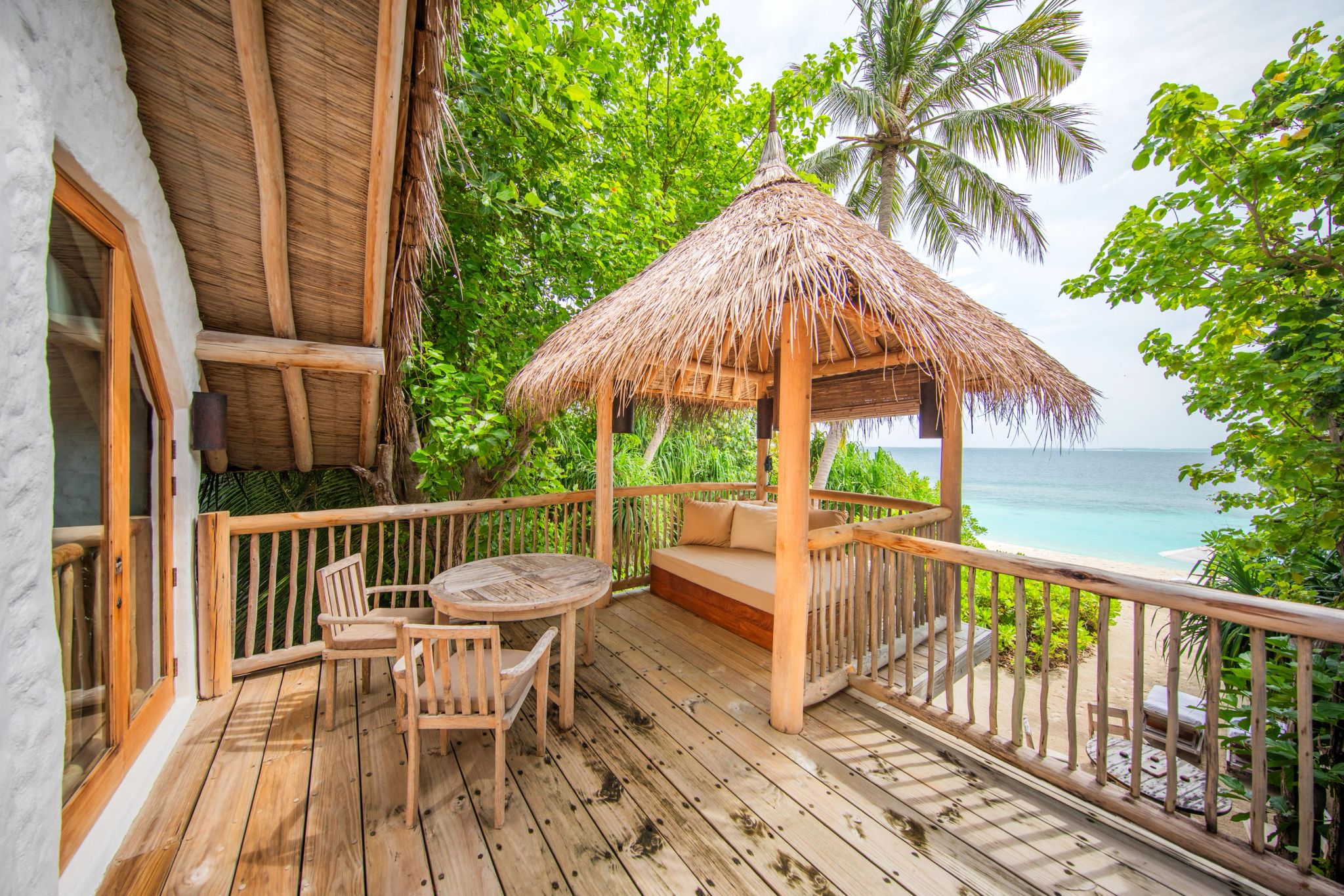 Two Bedroom Crusoe Pool quarto maldivas luxo - cama dossel romantica - suite dois quarto