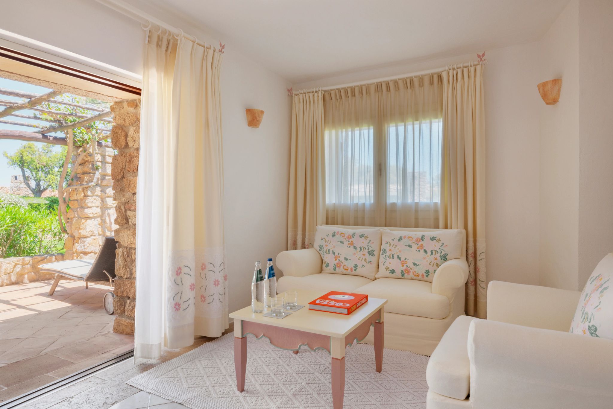 Classic sala de estar - quarto com sala - quarto com varanda