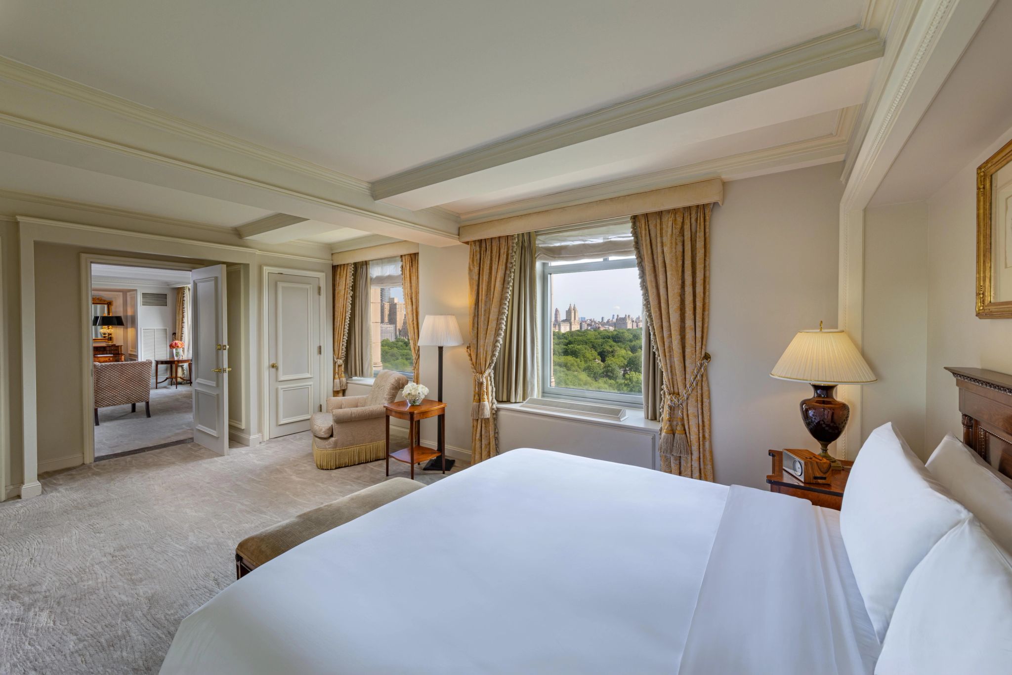 The Ritz-Carlton Suite suite do hotel - cama confortavel - vista panoramica