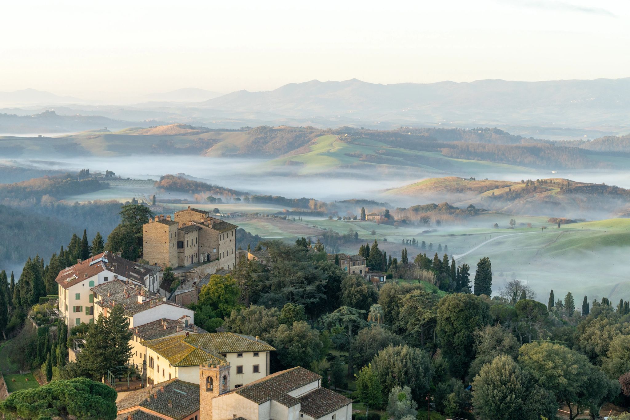 arquitetura classica – hotel 5 estrelas – viagem para toscana - natureza - hotel no campo 