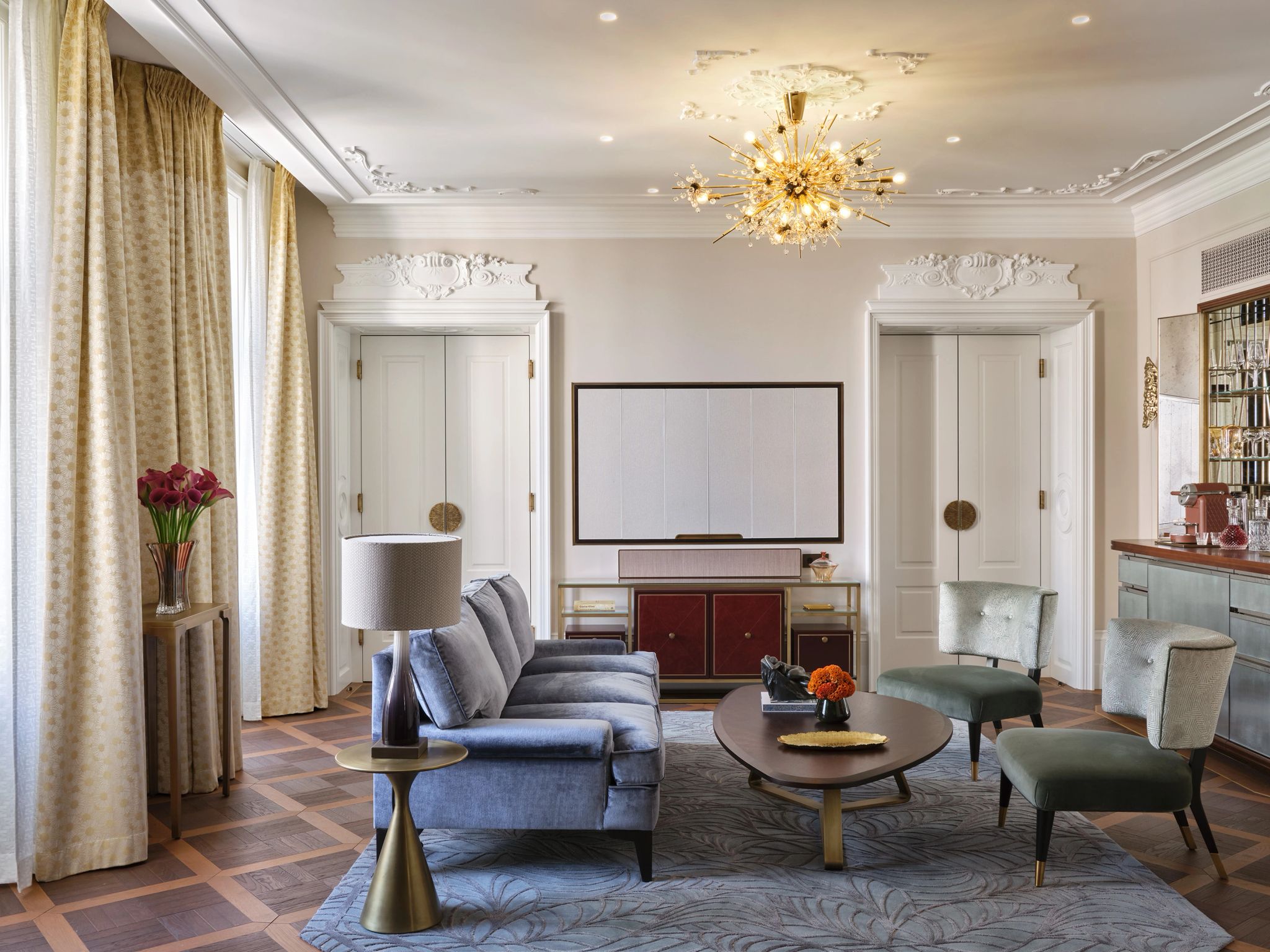Royal Hoffmann House sala de estar  sala chique - sala moderna - casa grande