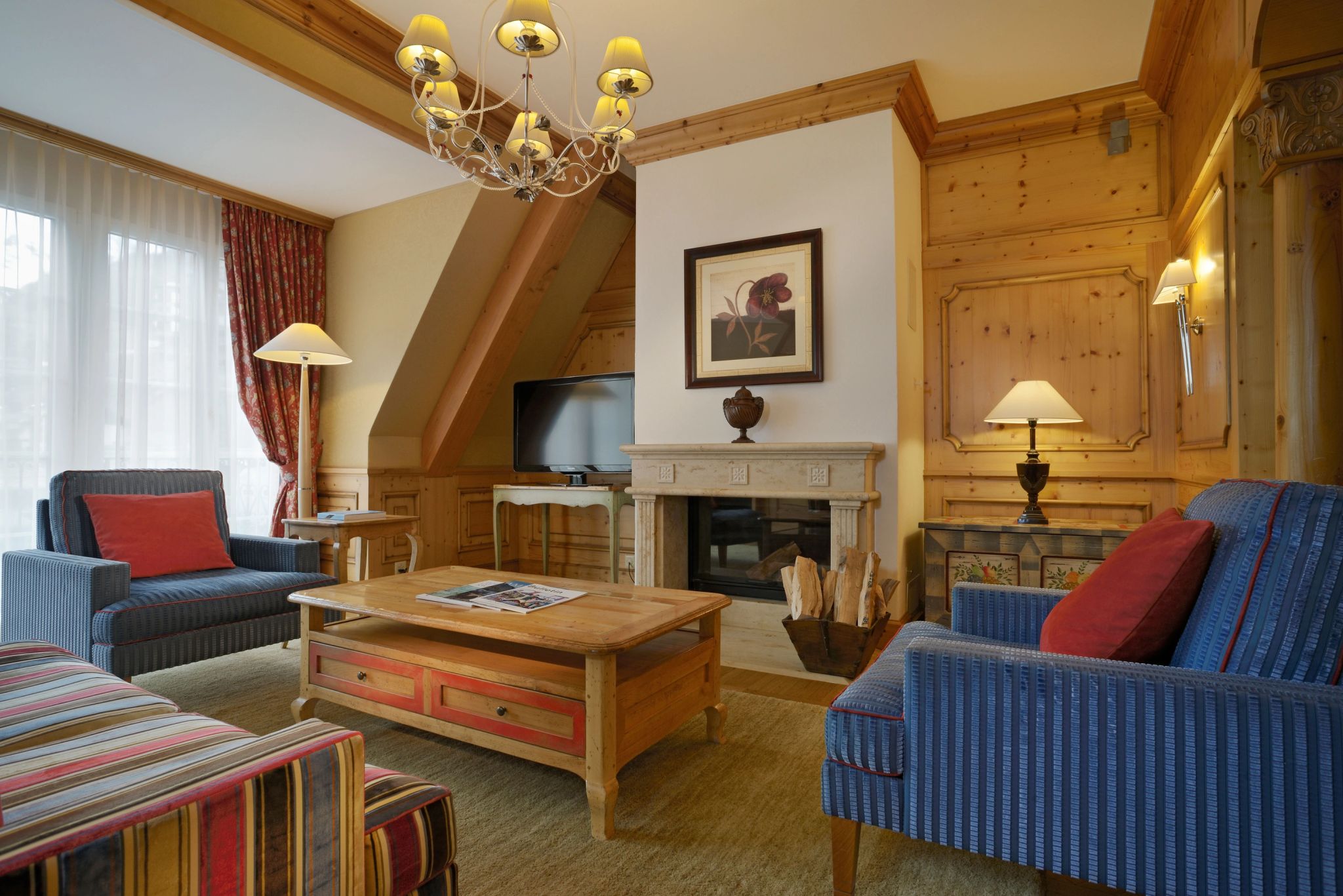 Pollux Suite sala de estar - suite de hotel - lareira