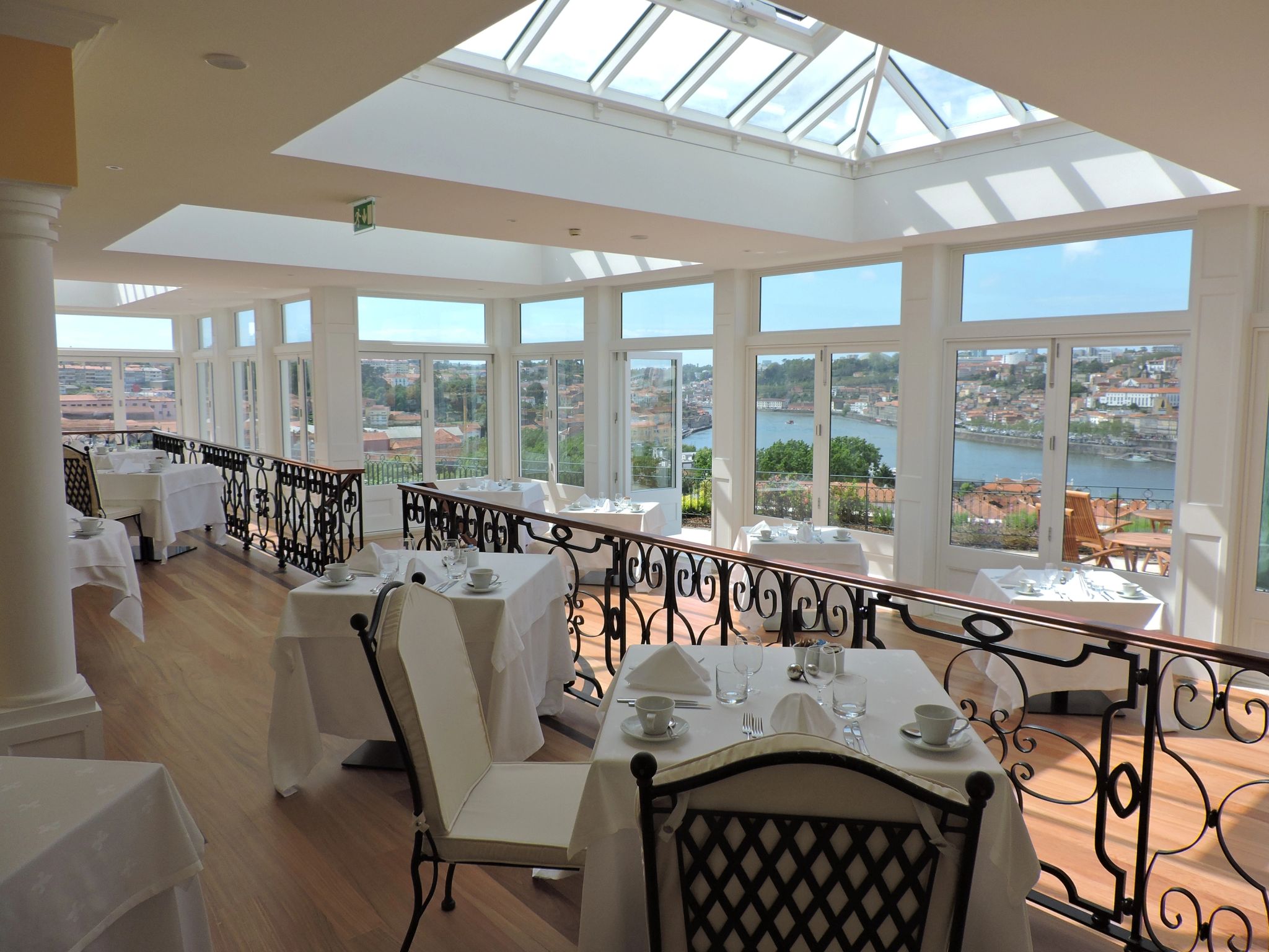 decoraçao de luxo – restaurante com vista – restaurante rooftop