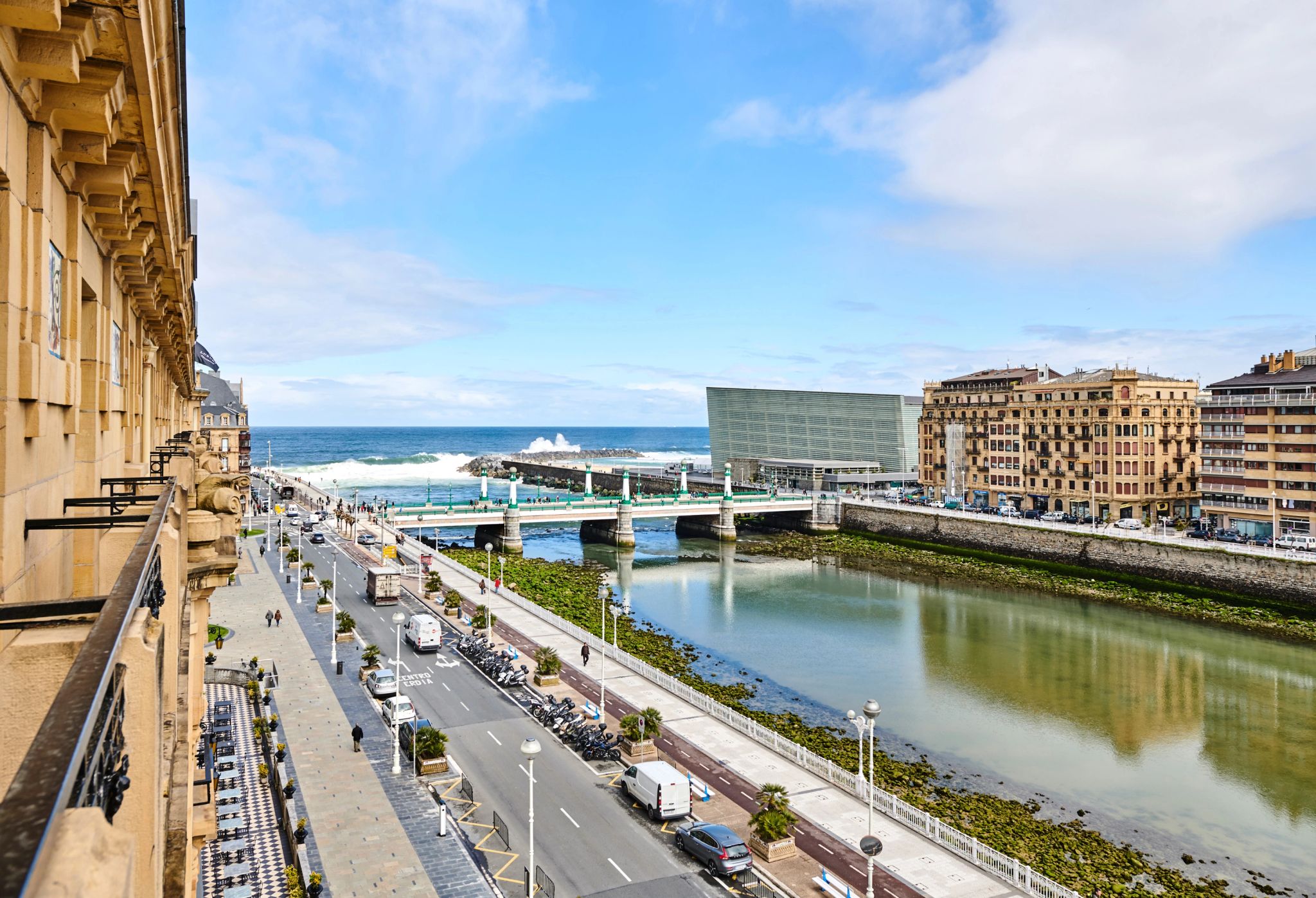 Vistas do hotel vista do hotel - cidade de san sebastian - paisagem urbana