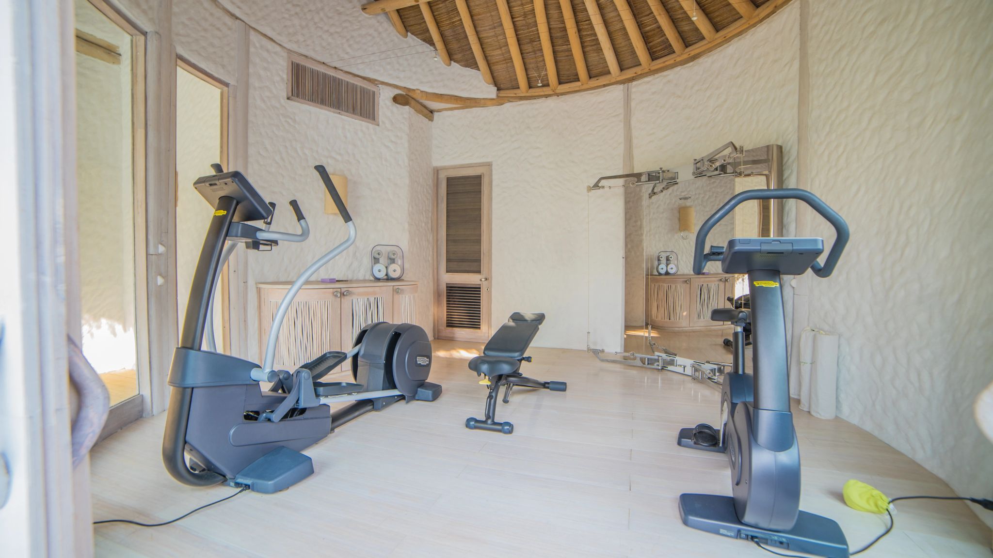 Four Bedroom Island Reserve Slide academia privativa - academia moderna - espaço fitness