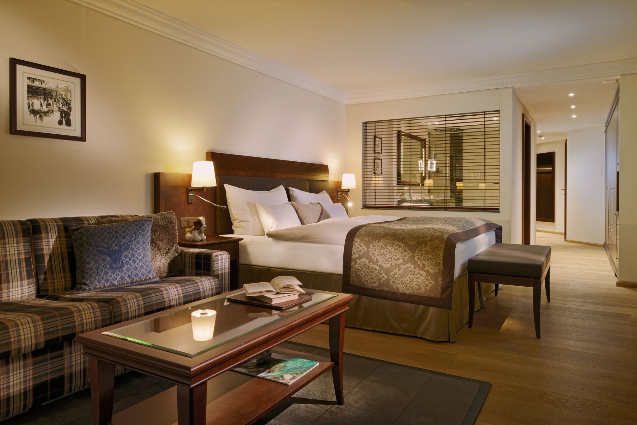 Alpine Junior Suite Classic  suite de hotel - decoracao premium - sofa de luxo