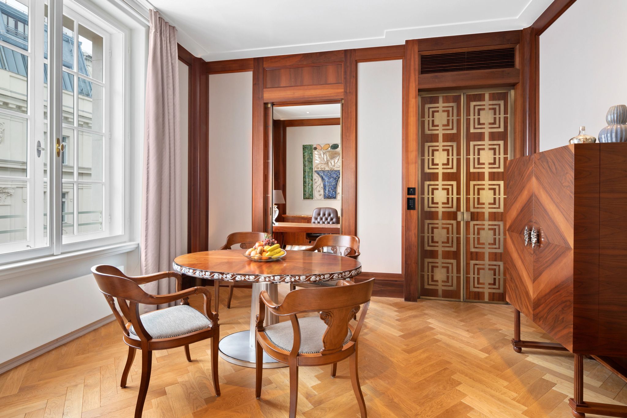 Diplomat Suite   mesa de jantar – area de jantar – design classico