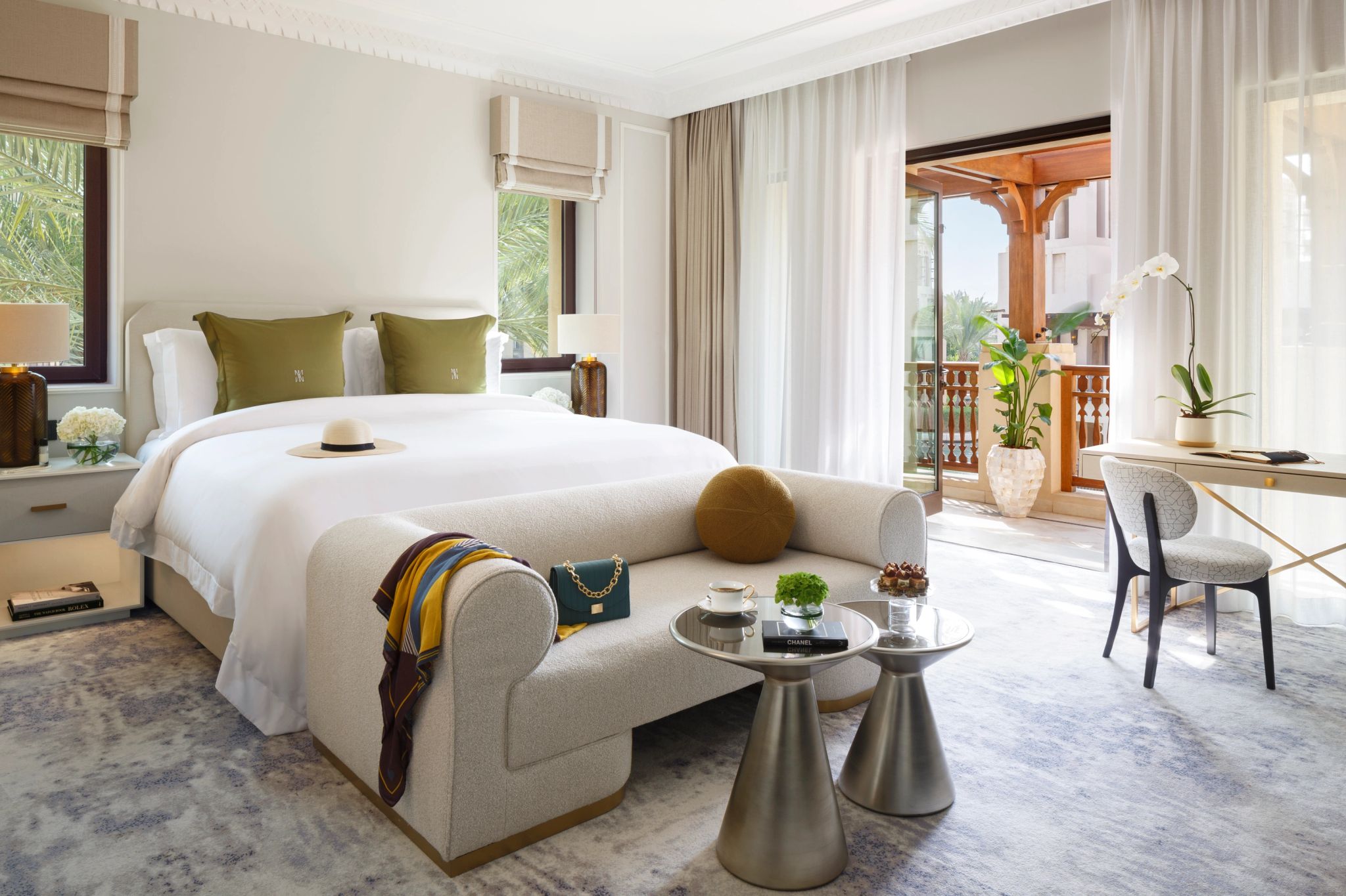 Two Bedroom Malakiya Villa cama king-size – mesa de trabalho – vila de luxo