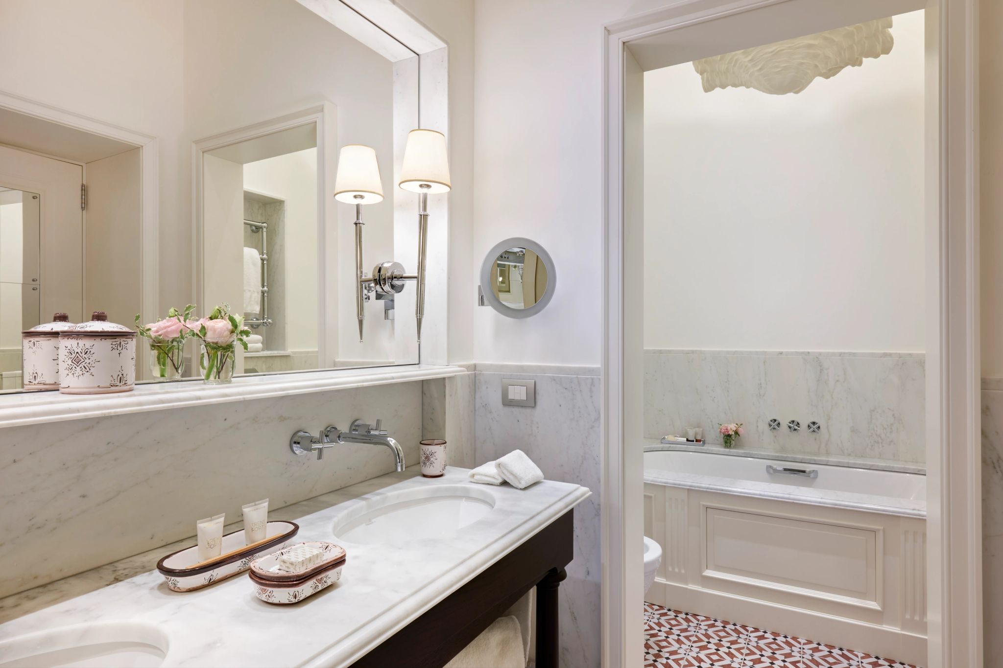 Junior Suite Terrace pia de marmore – banheiro de luxo – banheira de imersao - banho premium