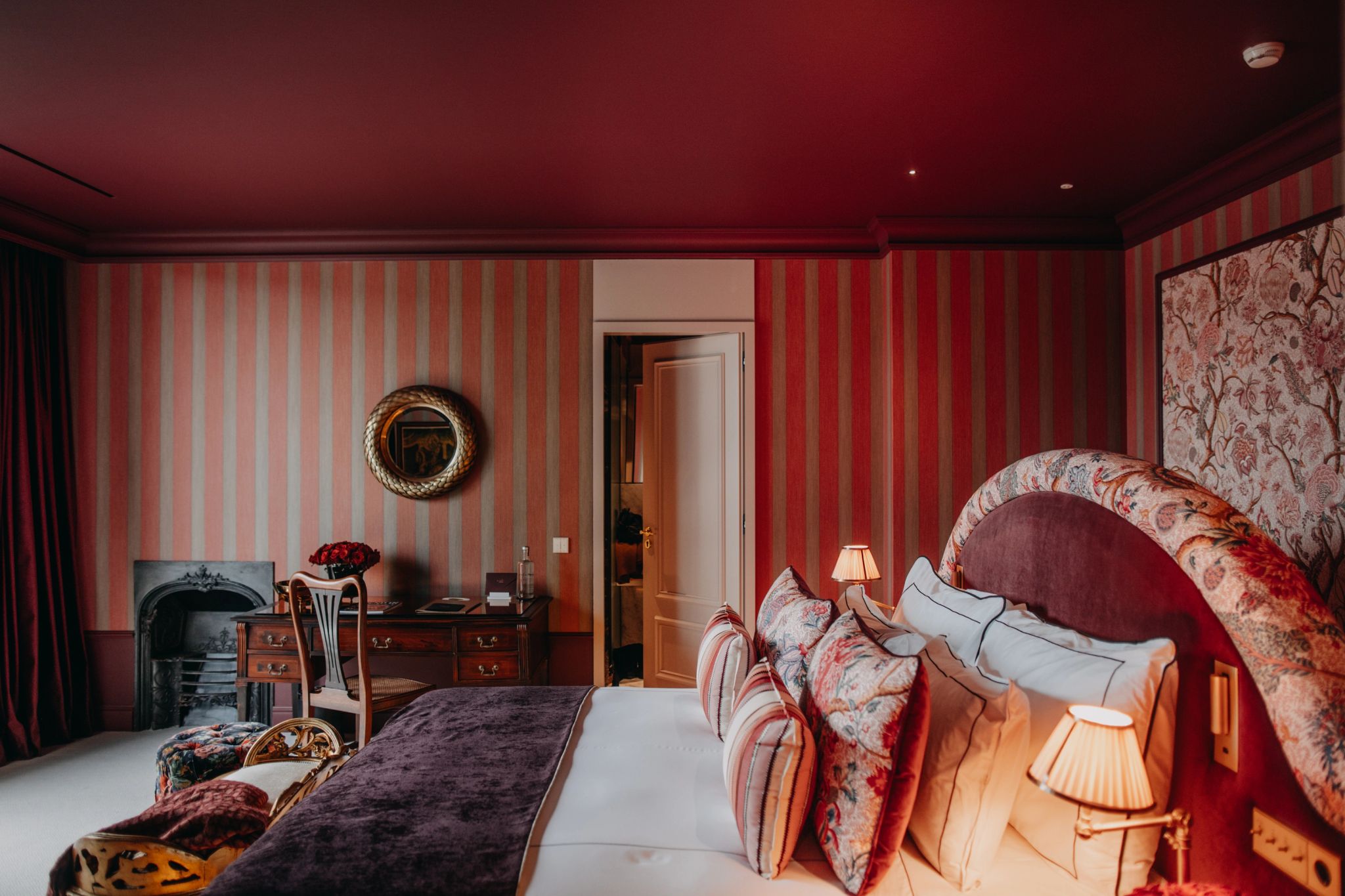 Signature Suite cama de casal - decoracao classica - quarto premium