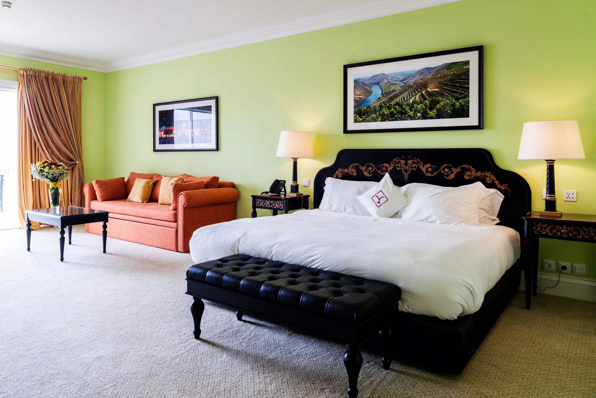 Suite suite com sala – sala de estar – moveis classicos