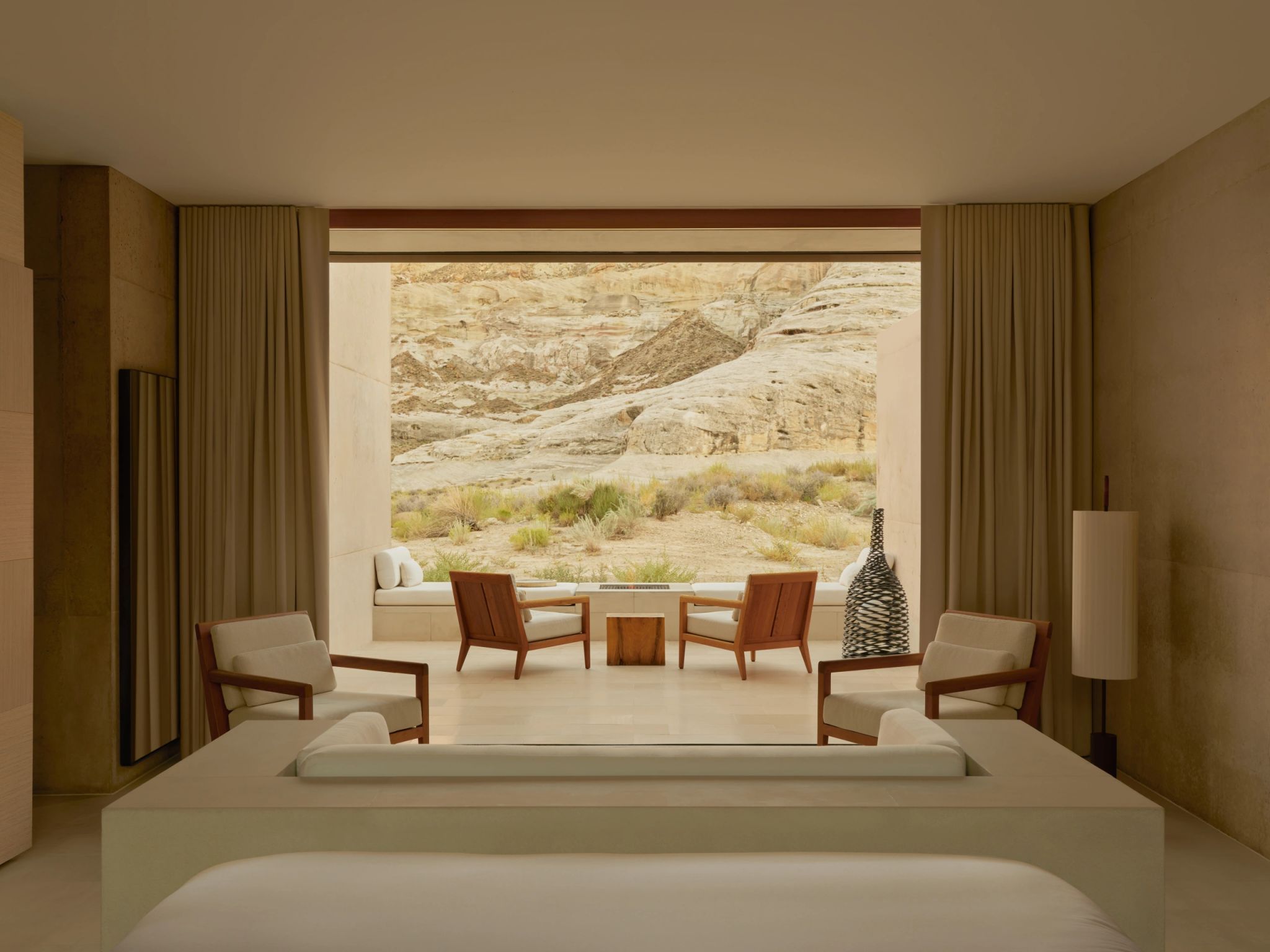 Girijaala Suite suite vista motanhas - suite de luxo - cama king - suite casal