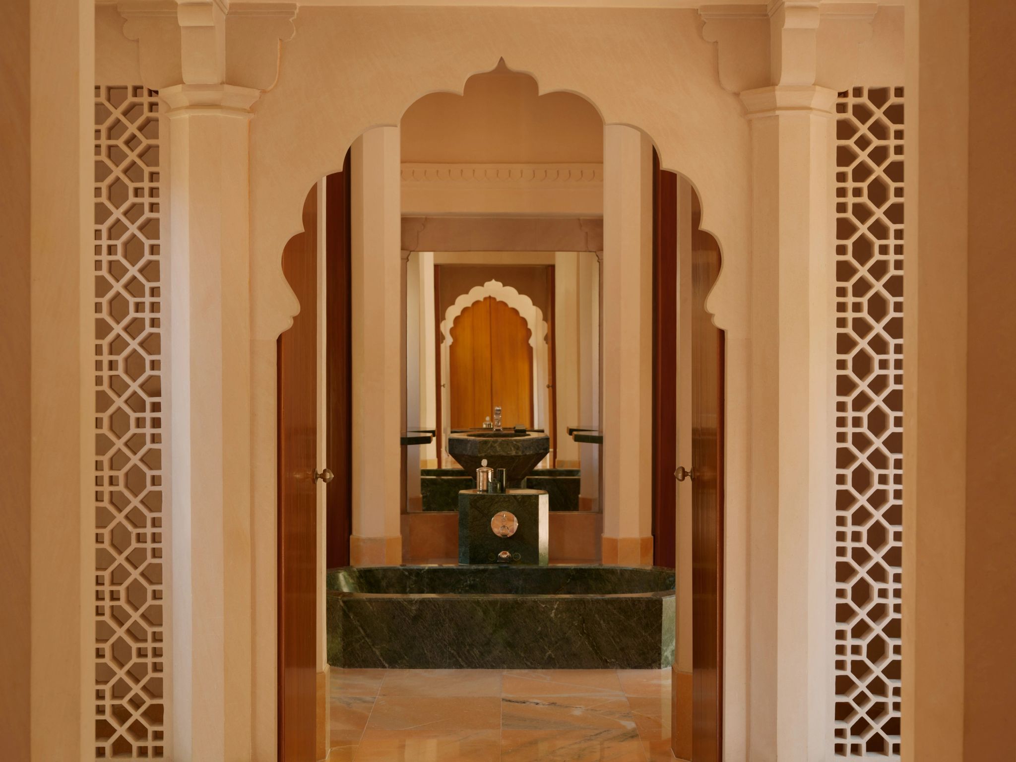 Pool Pavilion banheira em marmore - banheira de imersao - banho premium