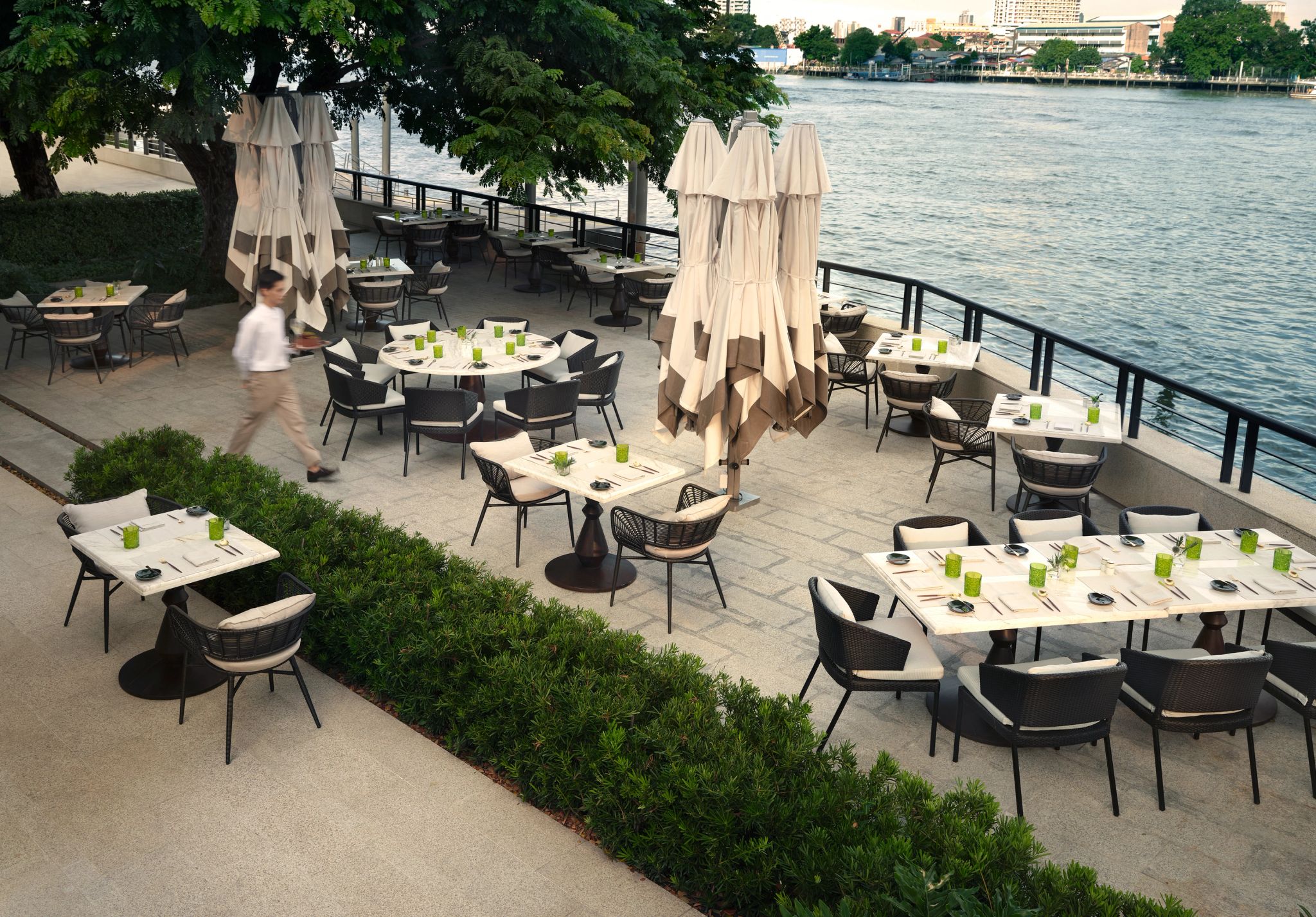 Restaurante Phra Nakhon terraço gourmet - refeiçao ao ar livre - restaurante com terraço