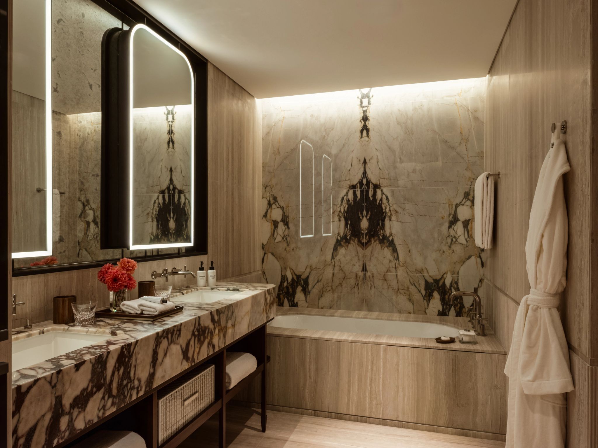 Deluxe King Lusail View banheira de imersao - banho premium - banho relaxante