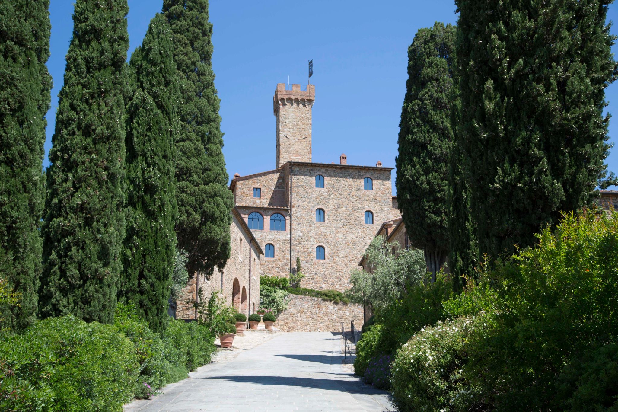 Castello Banfi Il Borgo entrada do hotel - fachada do hotel - arquitetura classica