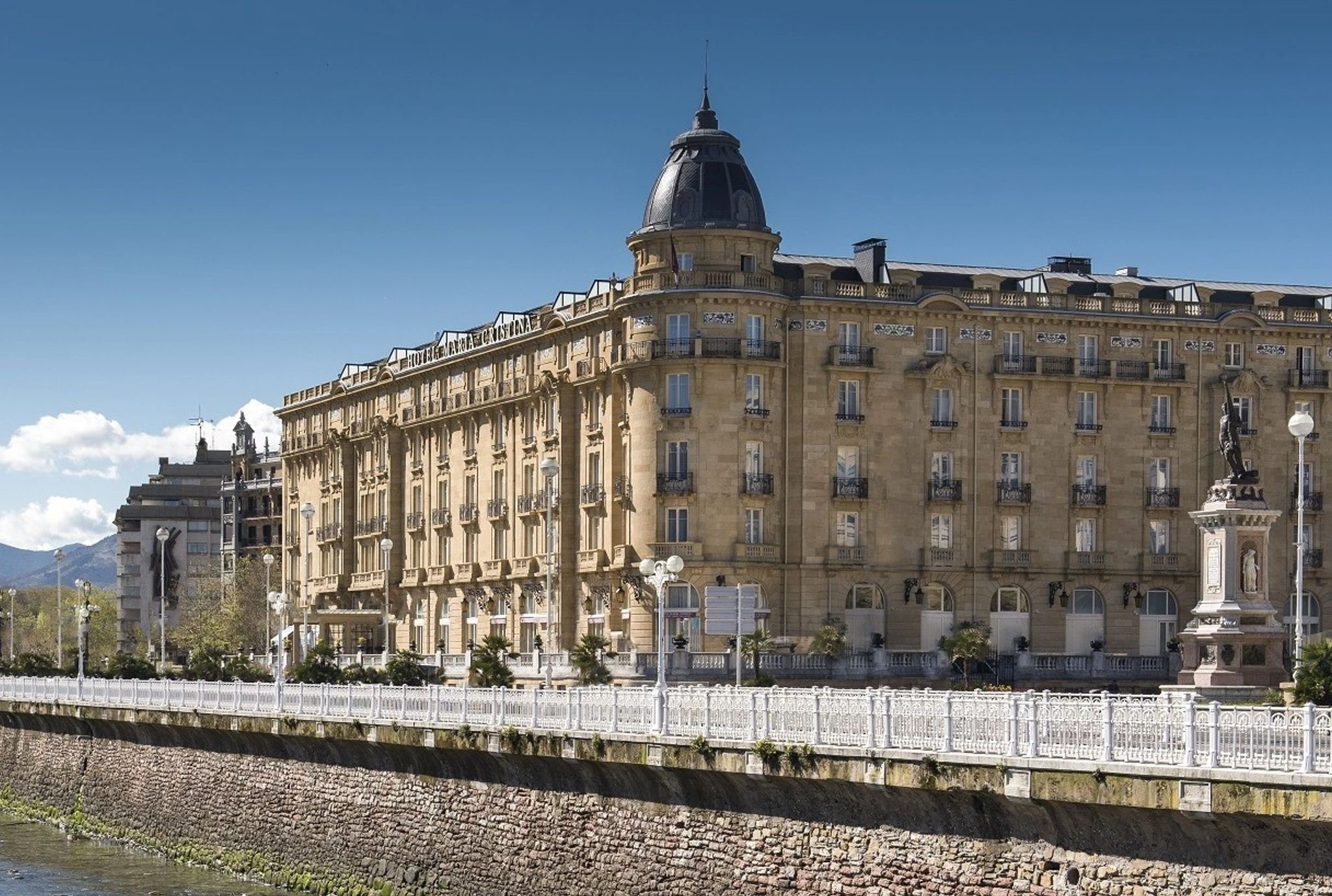 Fachada do hotel hotel historico - arquitetura classica - fachada do hotel