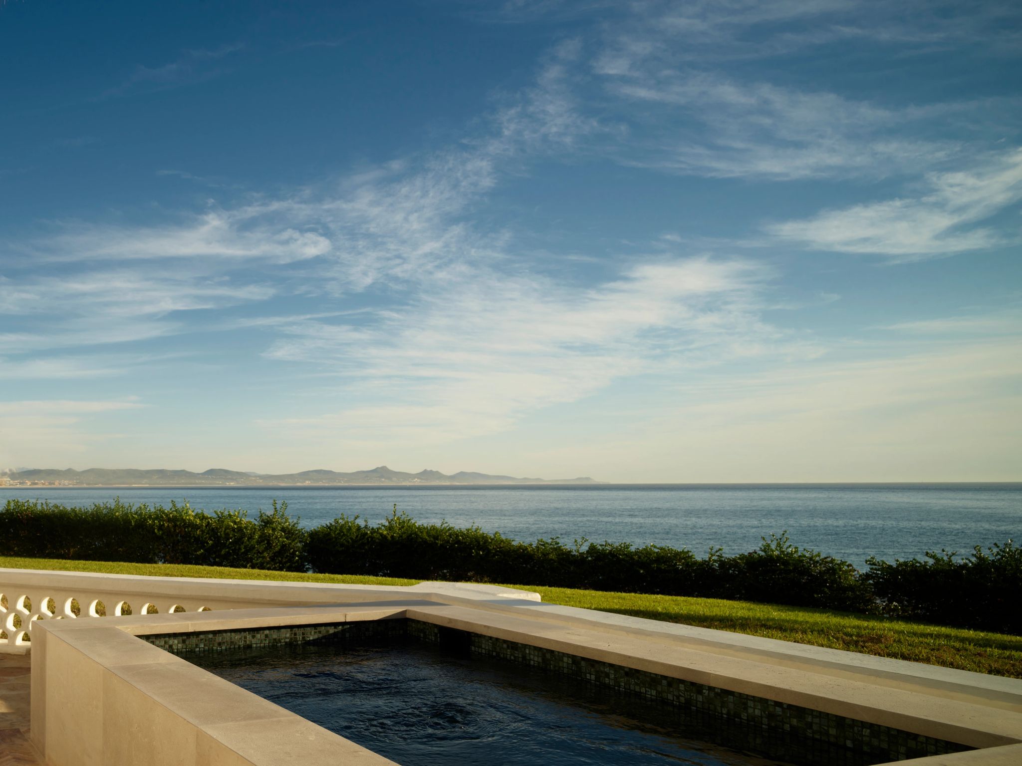 terraco ensolarado - vista mar de cortez - plunge pool privativa