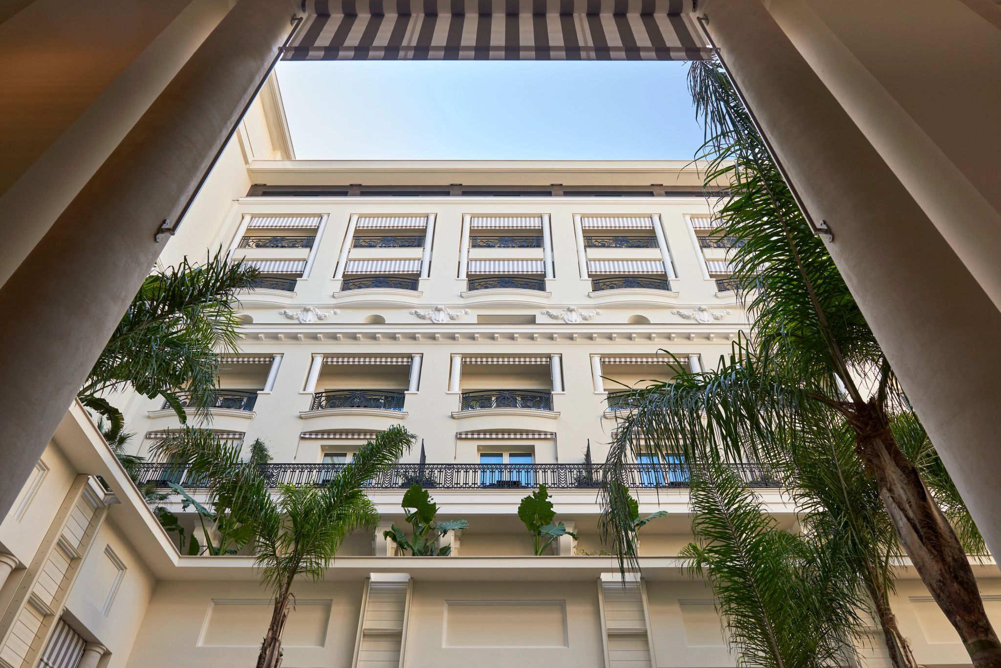 patio hotel – area externa hotel – arquitetura luxuosa