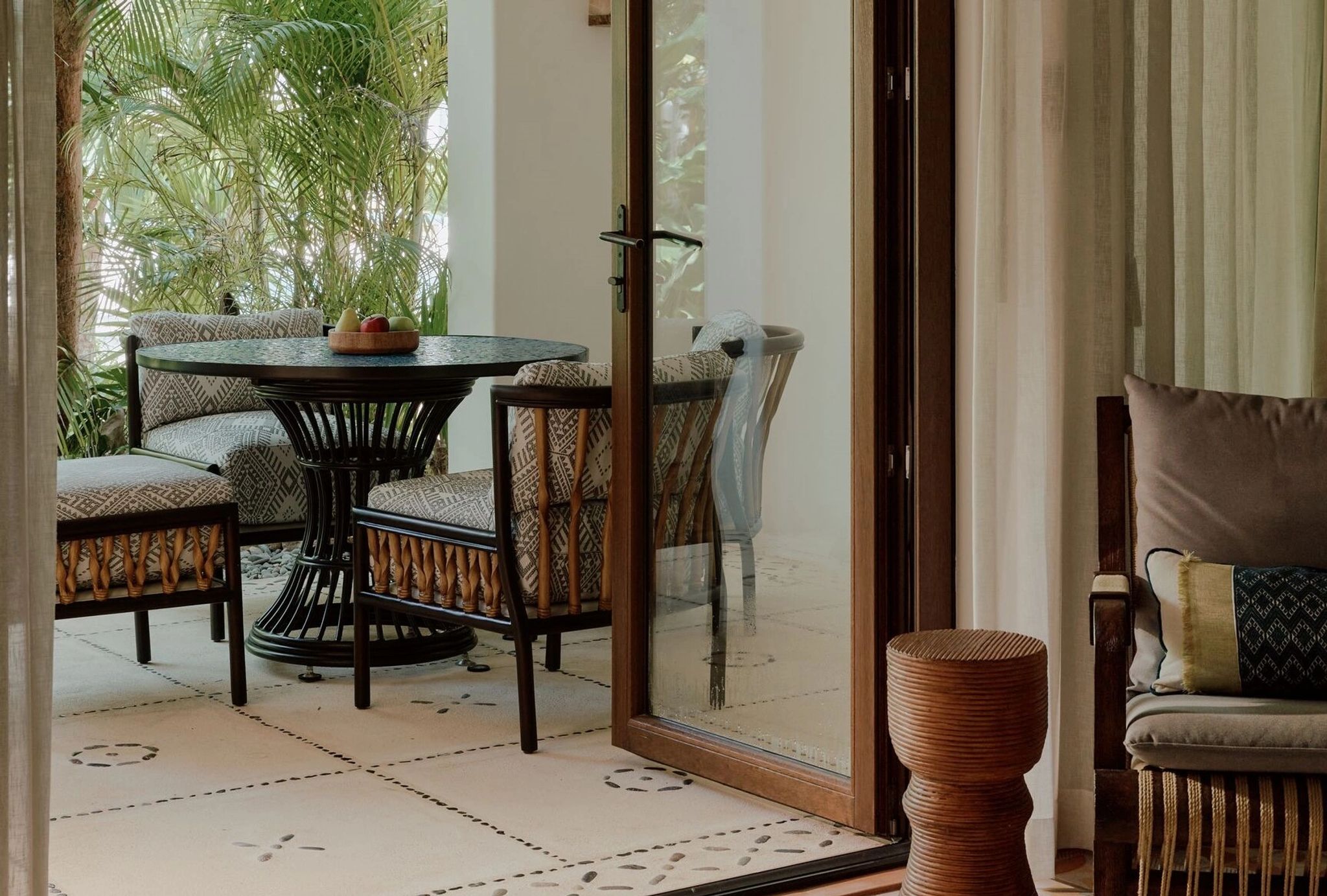 Garden View Master Suite suite com terraço - area externa suite – area gourmet externa