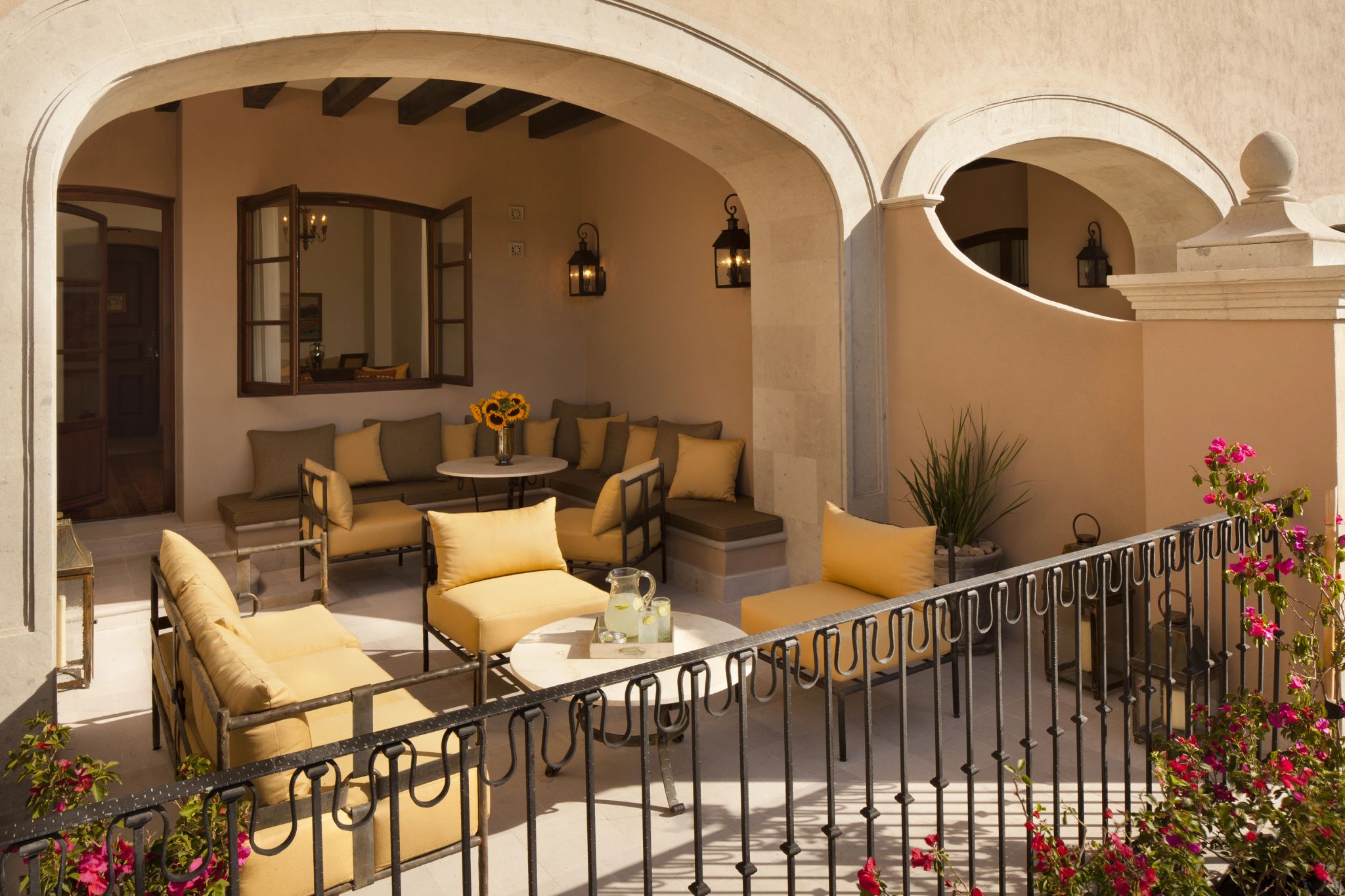 Colonial Suite King sala de estar- terraco de luxo - varanda