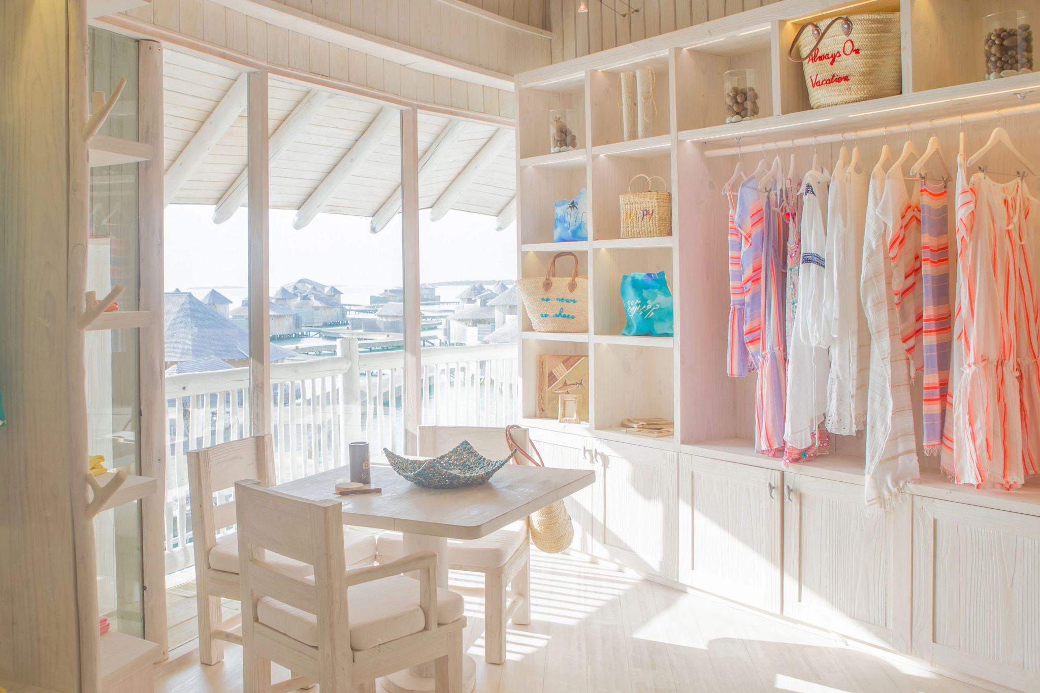 Boutique do hotel moda feminina - loja de roupas - moda praia