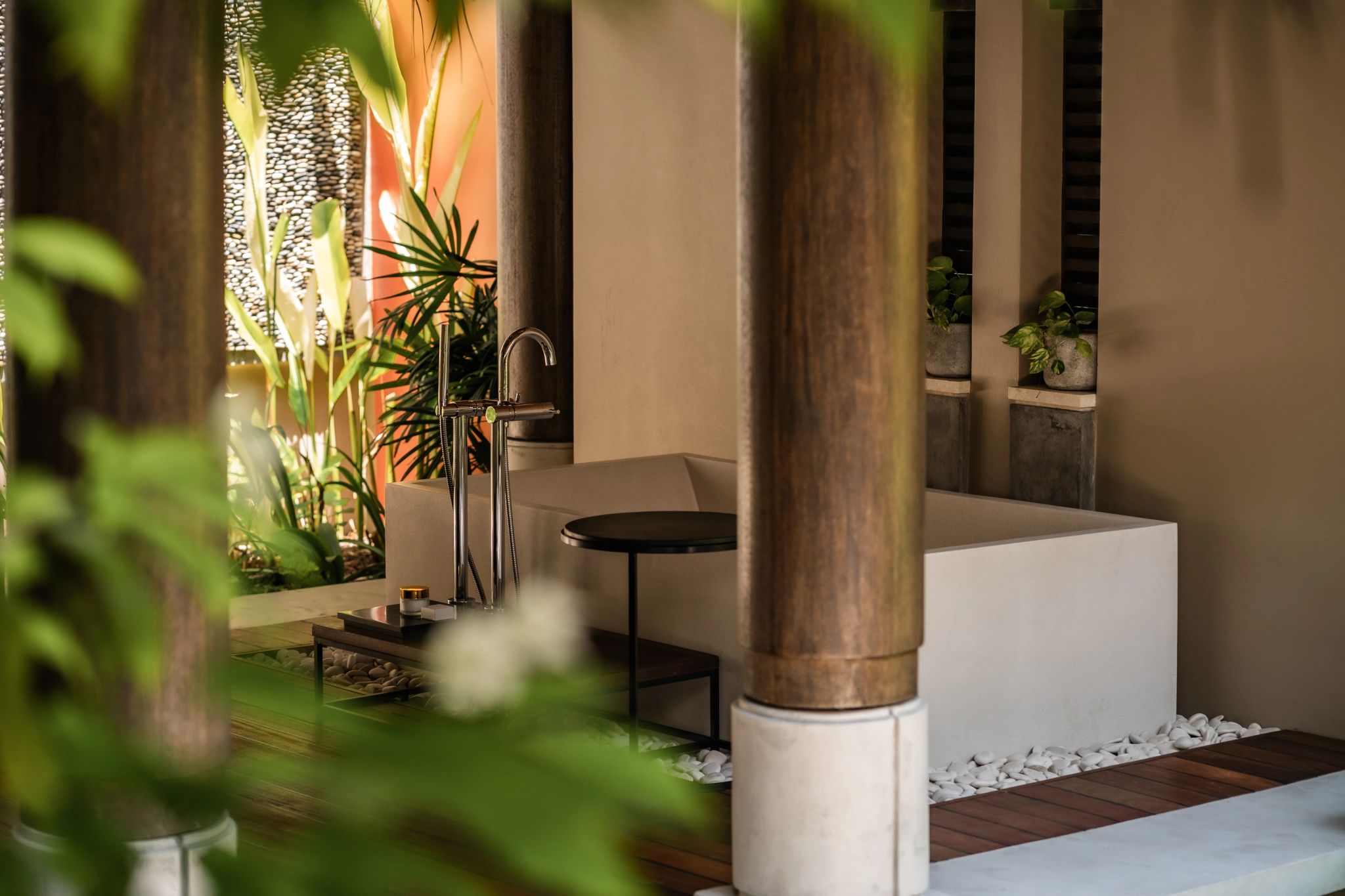 suite com banheira – suite ampla - decoração rustica