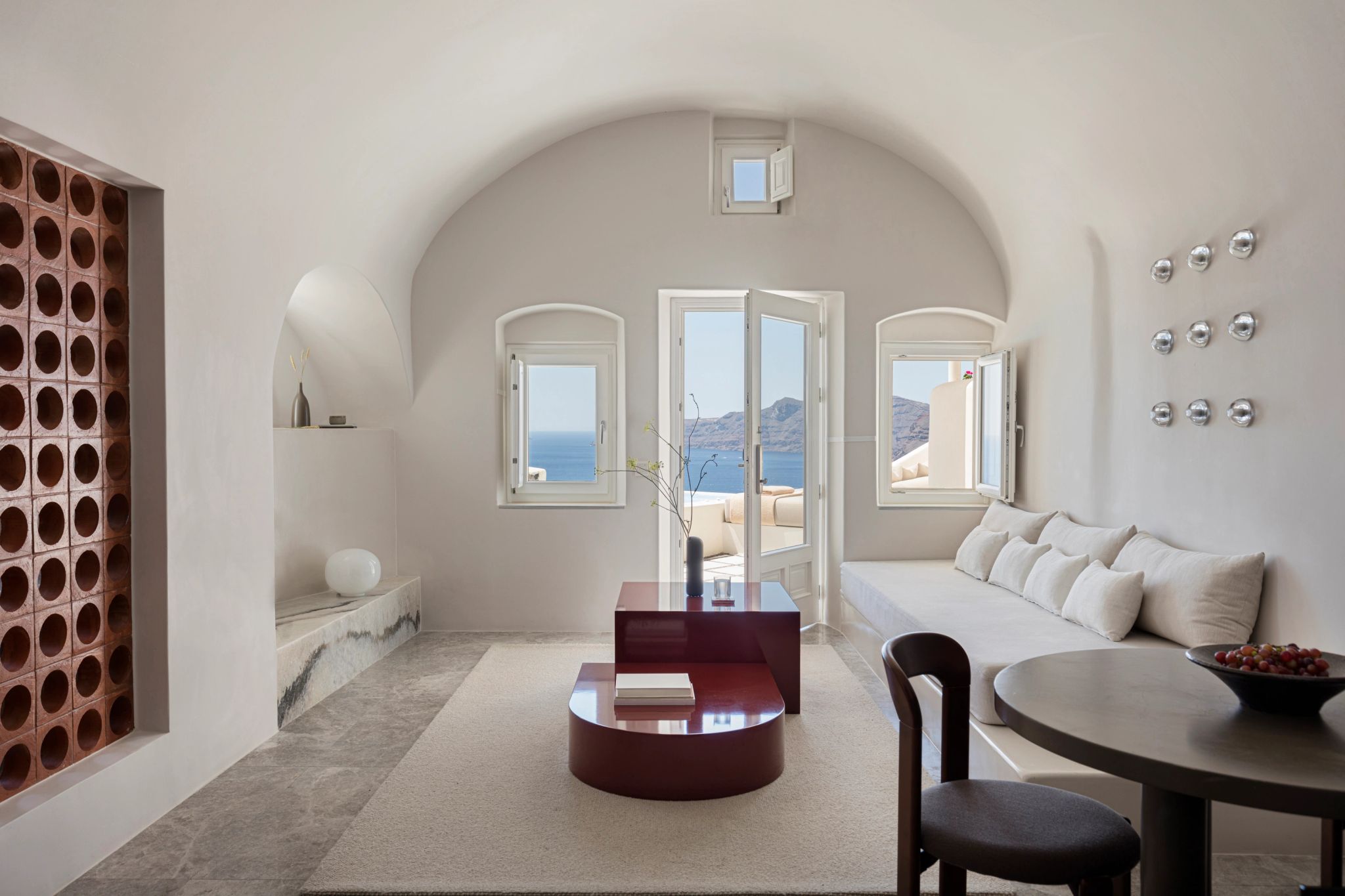 Infinity Pool Suite suite com sala - sala de estar - arquitetura grega