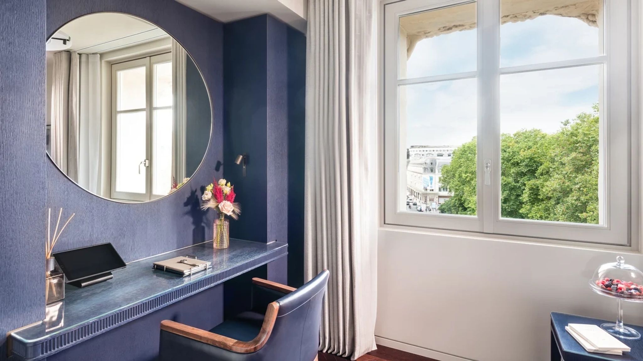 Family Suite mesa de trabalho - suite ampla - suite para familia