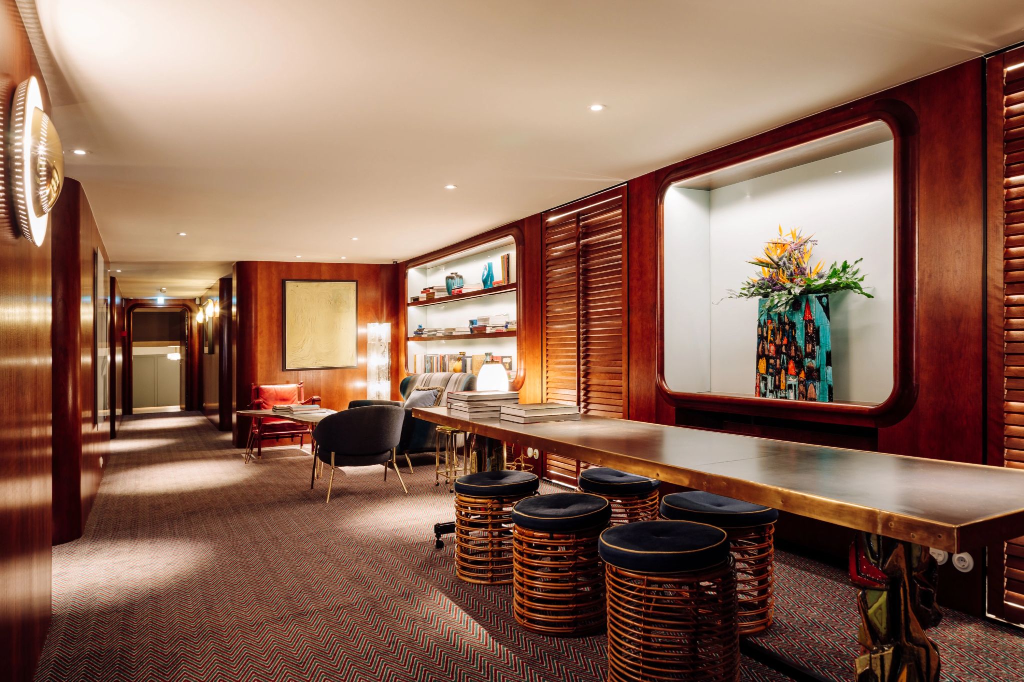 Mezzanine espaço para reuniao - ambiente luxuoso