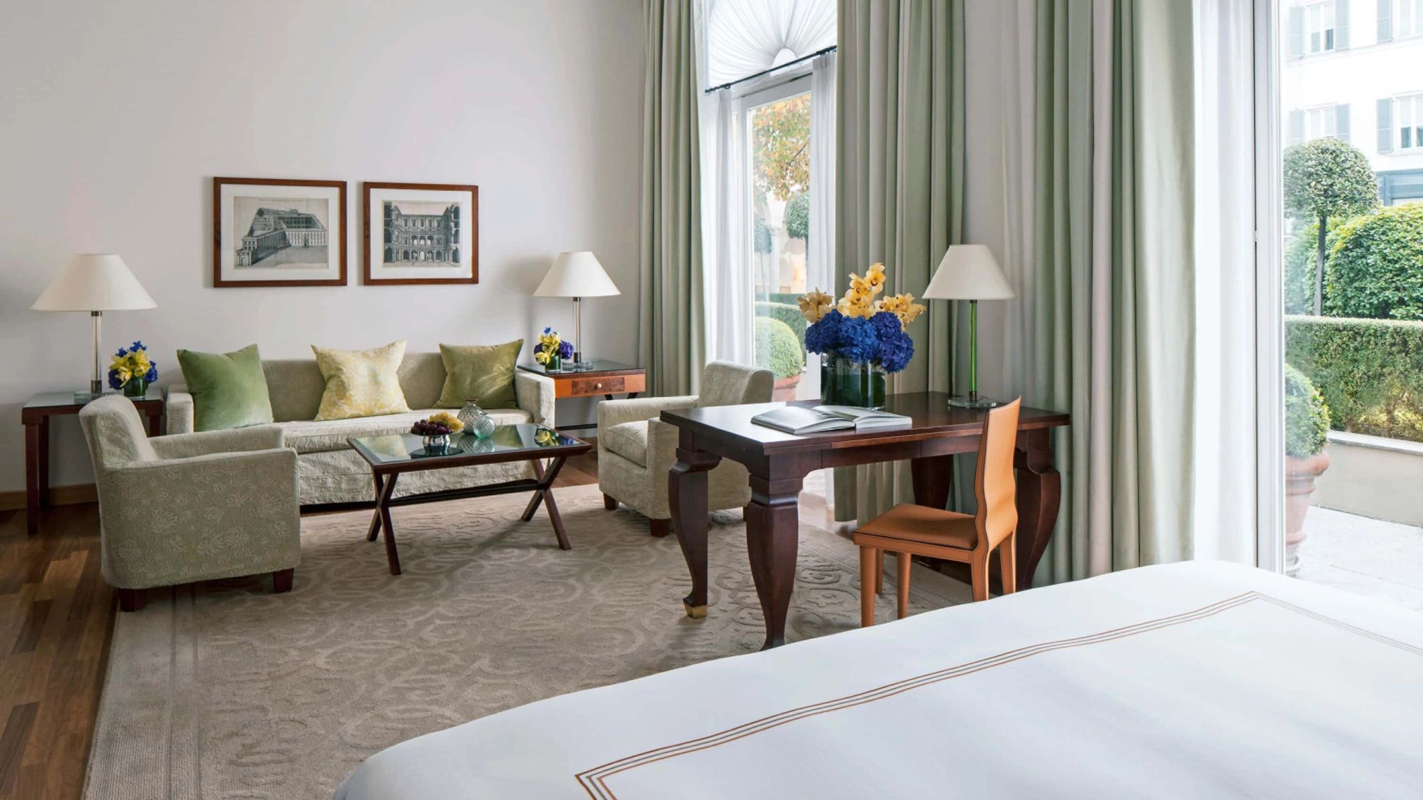 Studio Suite Garden View King junior suite garden view - suite com sala - sala moderna - vista jardim