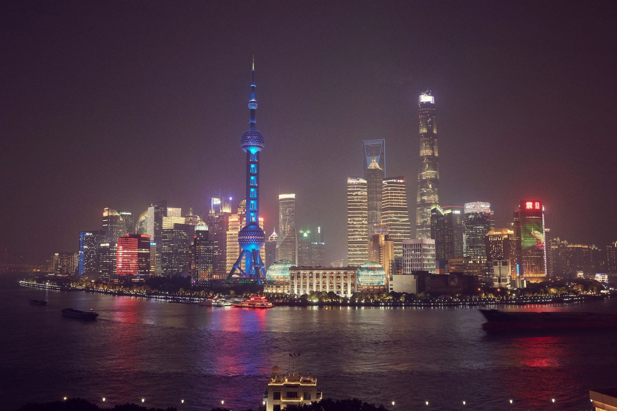 vista xangai - cidade a noite - hotel em shanghai