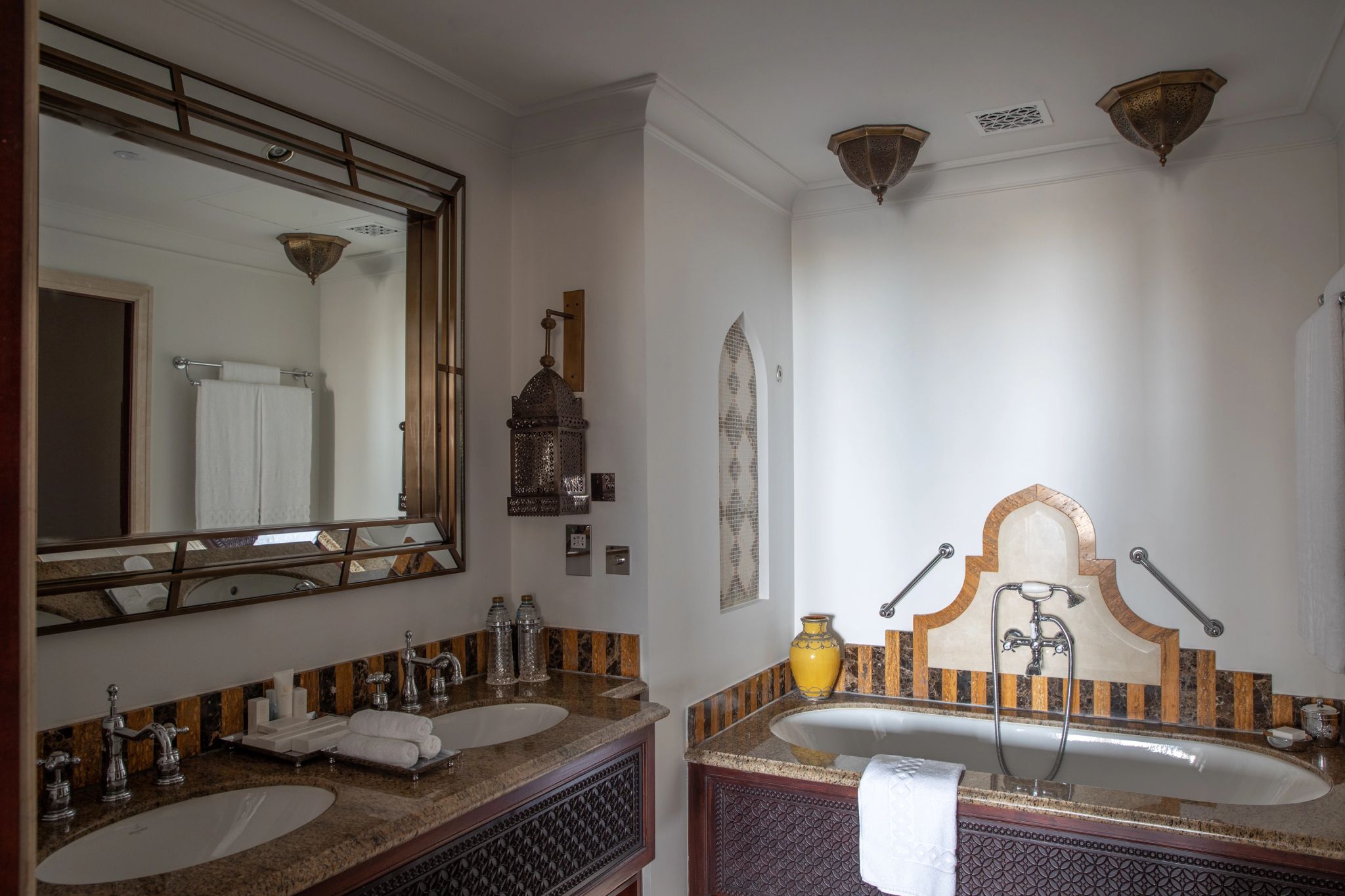 Arabian Deluxe quarto com banheira - banheira de imersao - banho premium