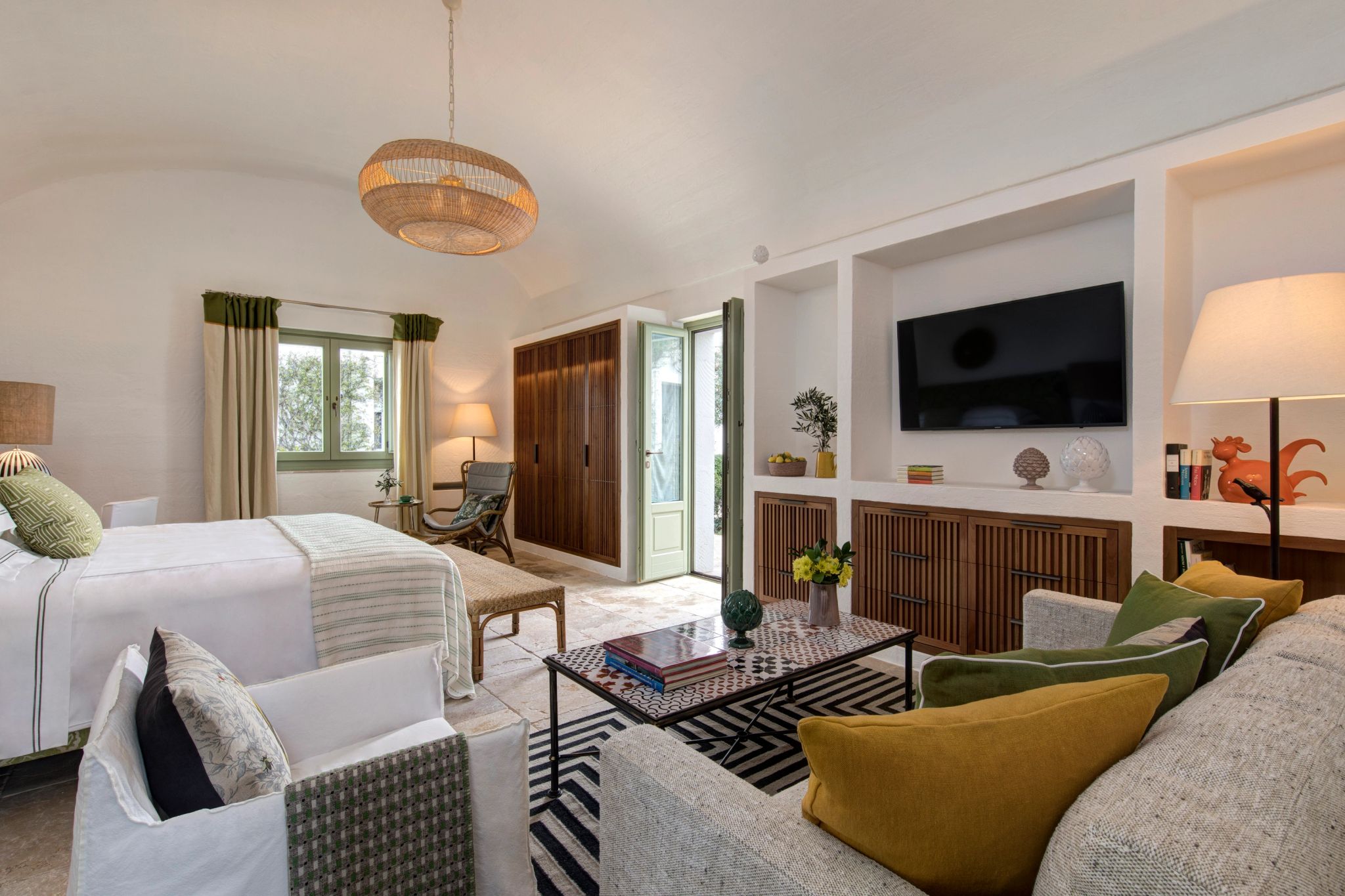 Deluxe Room Terrace and Garden quarto com sala - quarto amplo - cama king - decoraçao moderna - quarto com terraçi