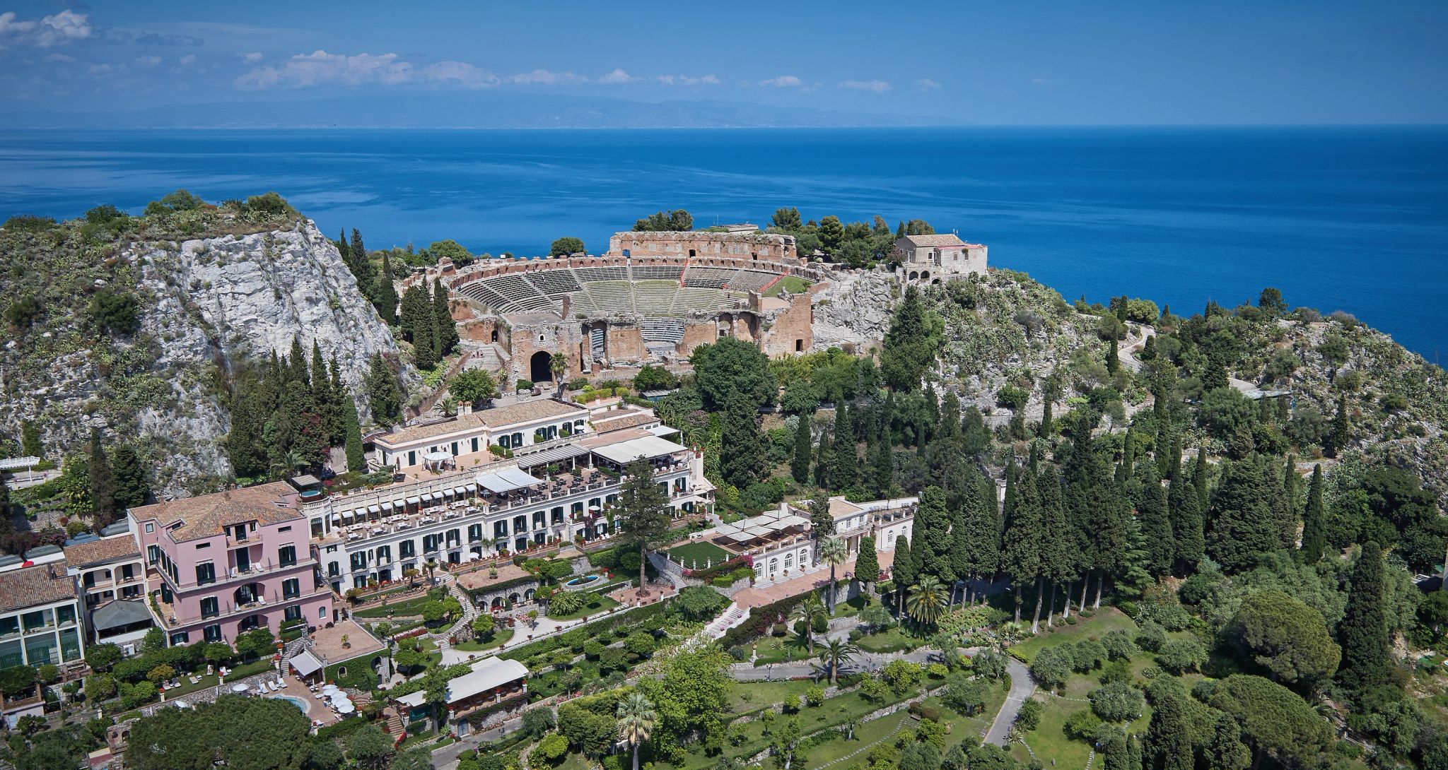 teatro antigo taormina – grand hotel timeo – foto aerea taormina