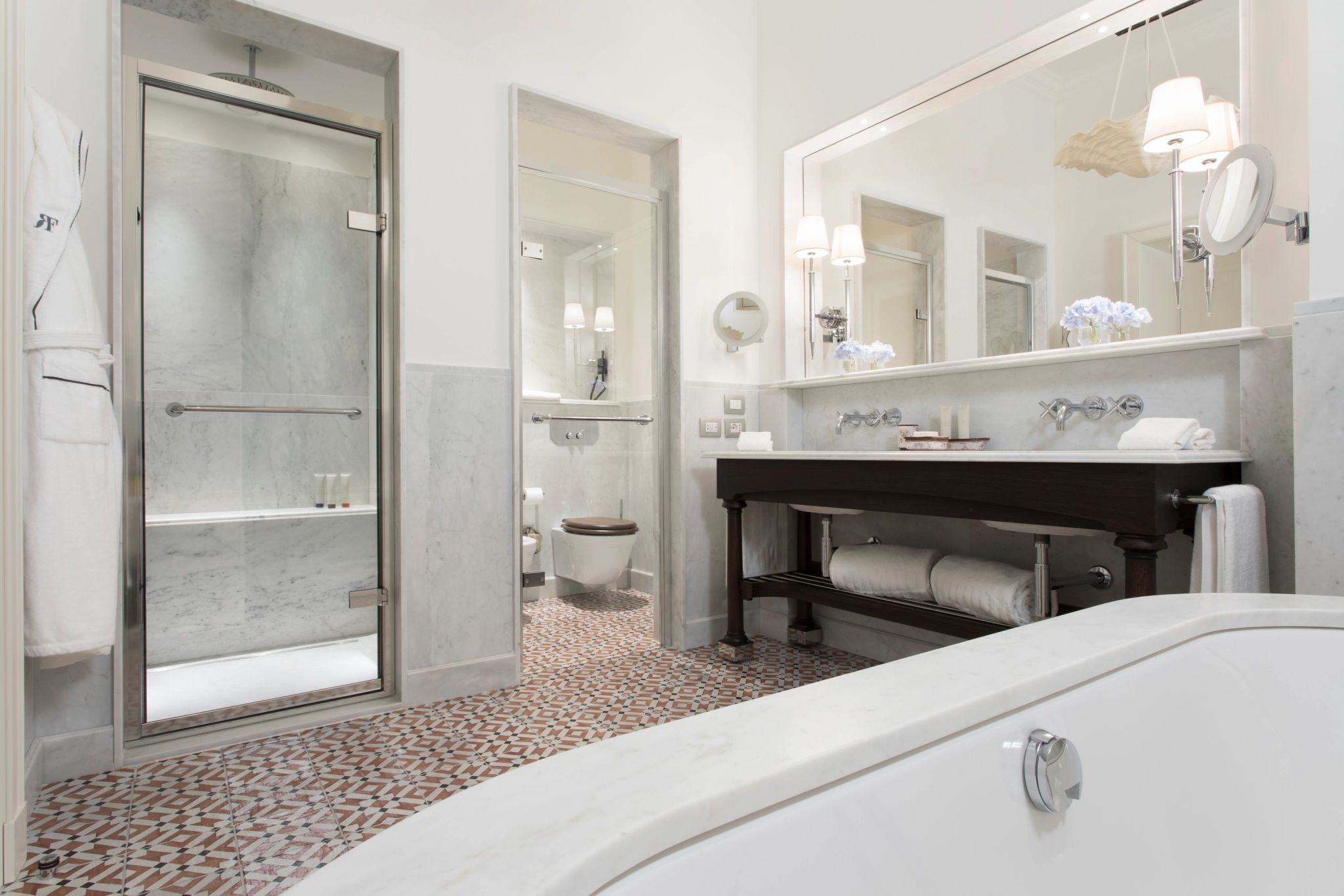 Tower Suite banheiro amplo – banheiro com banheira - banheira de imersao - banho premium