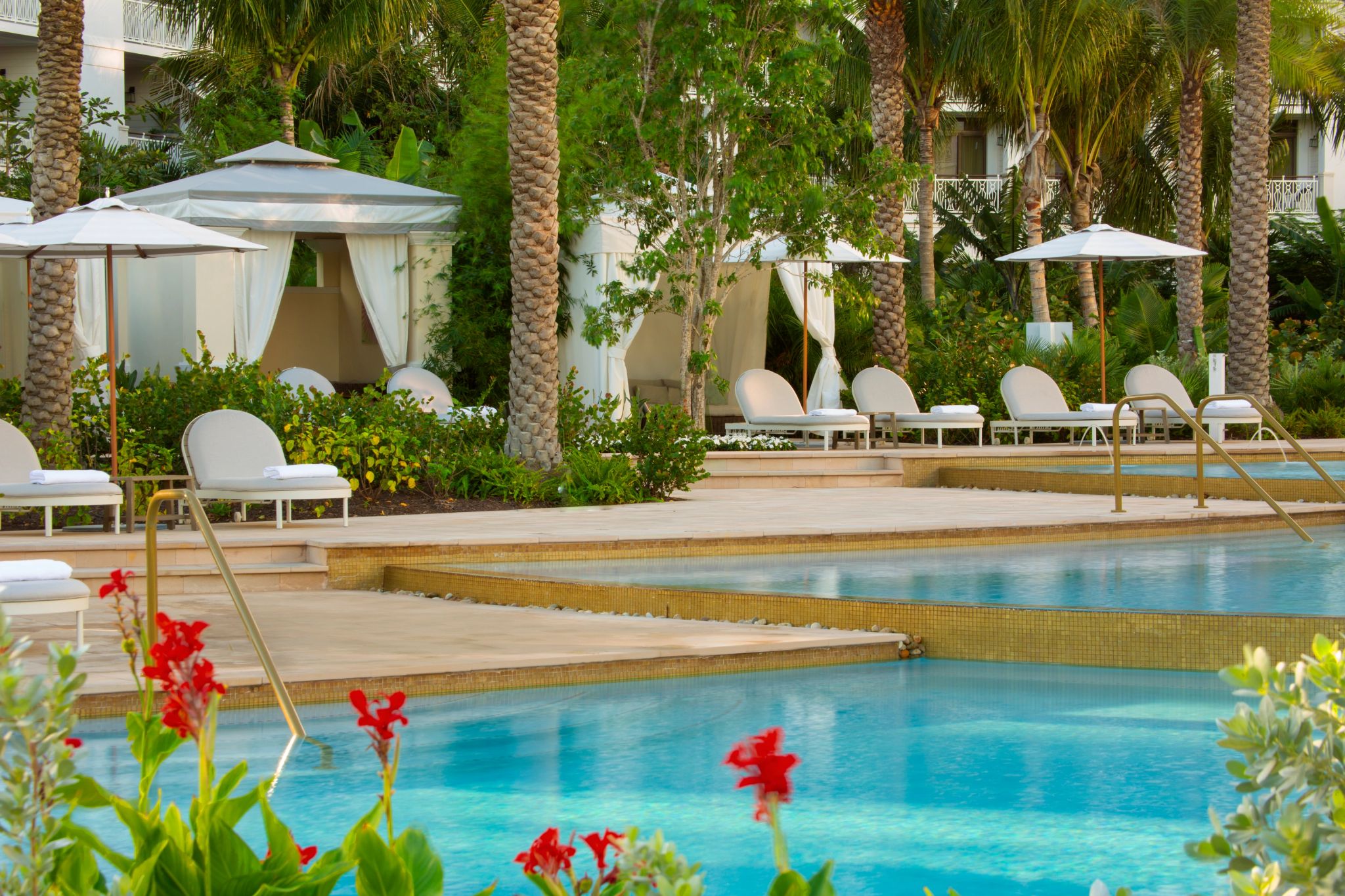 area de lazer – area bem estar – bem estar - piscina de luxo  - piscina ao ar livre