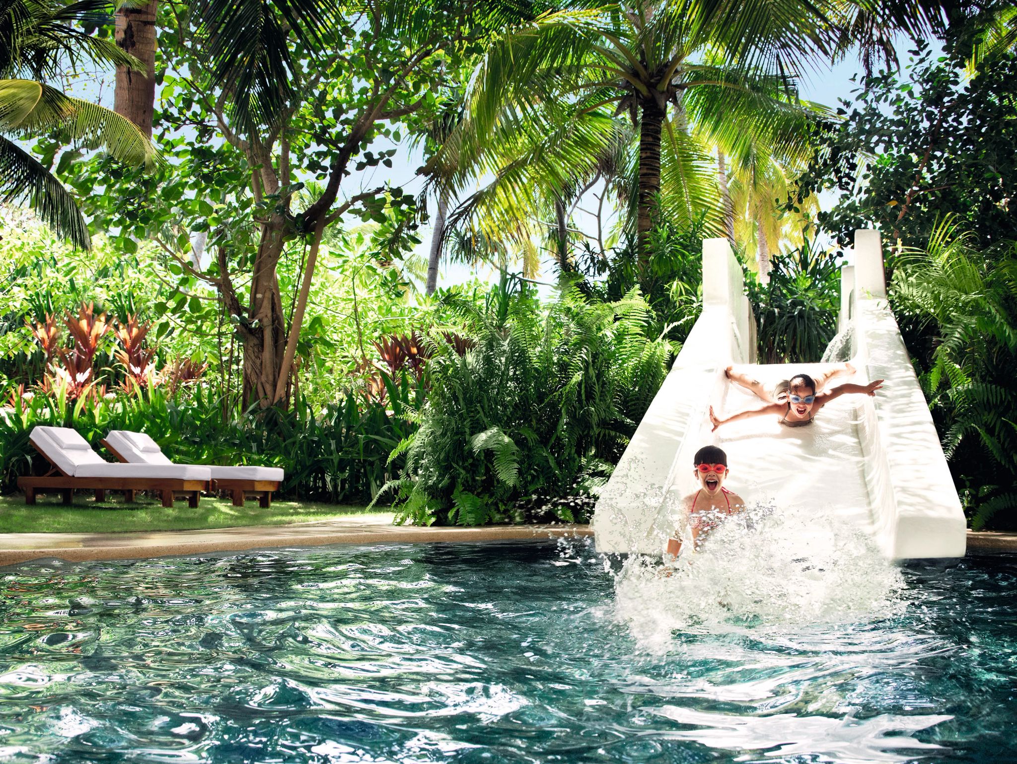 Piscina familiar piscina externa - piscina familiar - piscina com toboga - ferias nas maldivas