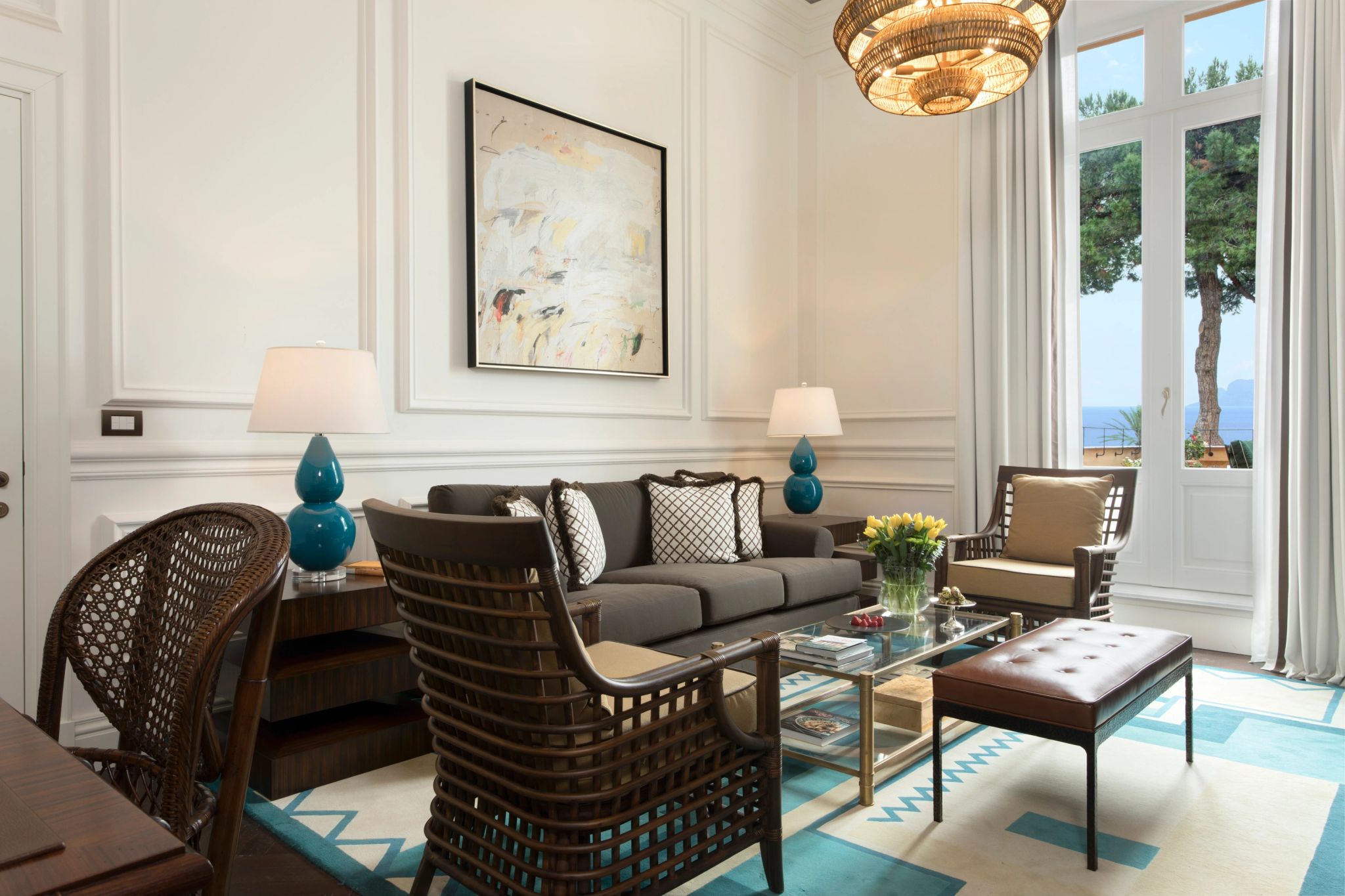 Igiea Suite sala de estar – sala com vista - decoraçao classica - sofa confortavel - sala de luxo