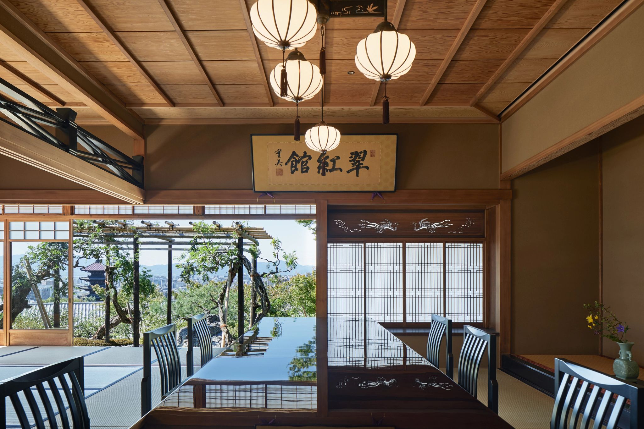 Restaurante Kyoyamato  decoraçao japonesa – vista panoramica – culinaria kaiseki