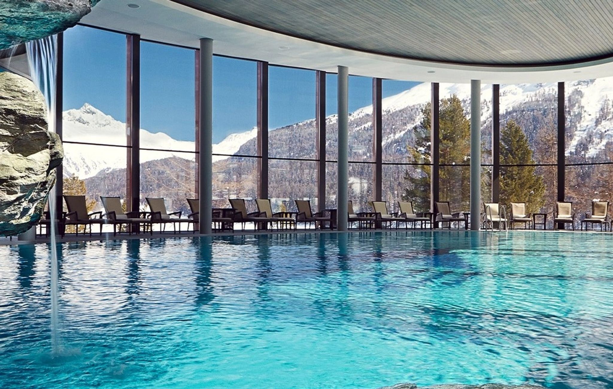 hotel com piscina - piscina coberta - piscina aquecida - atividades de lazer