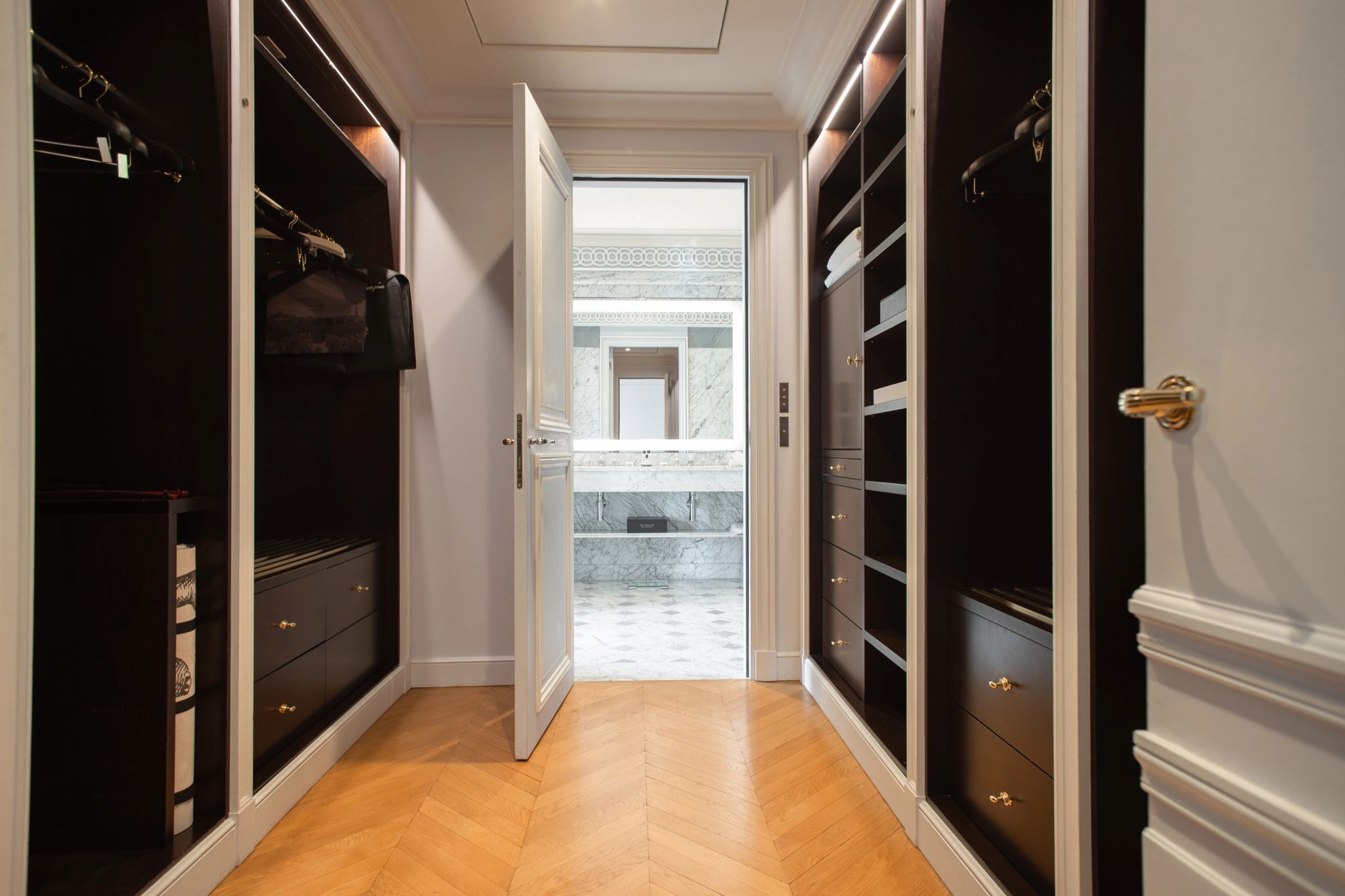 Deluxe Suite closet - closet moderno - closet espaçoso - suite com closet
