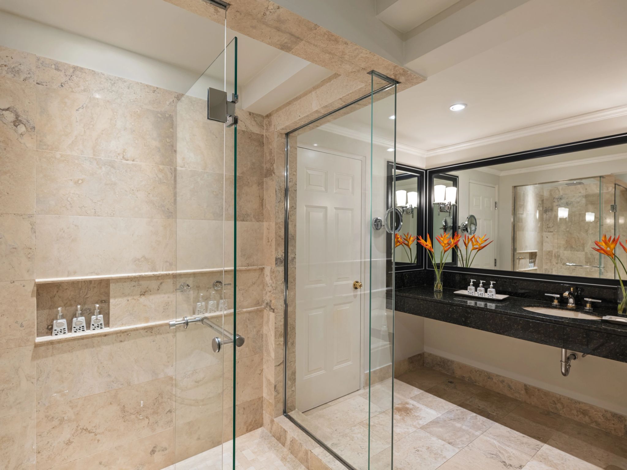 Junior Suite chuveiro alta pressao - produtos de banho - amenidades de hotel